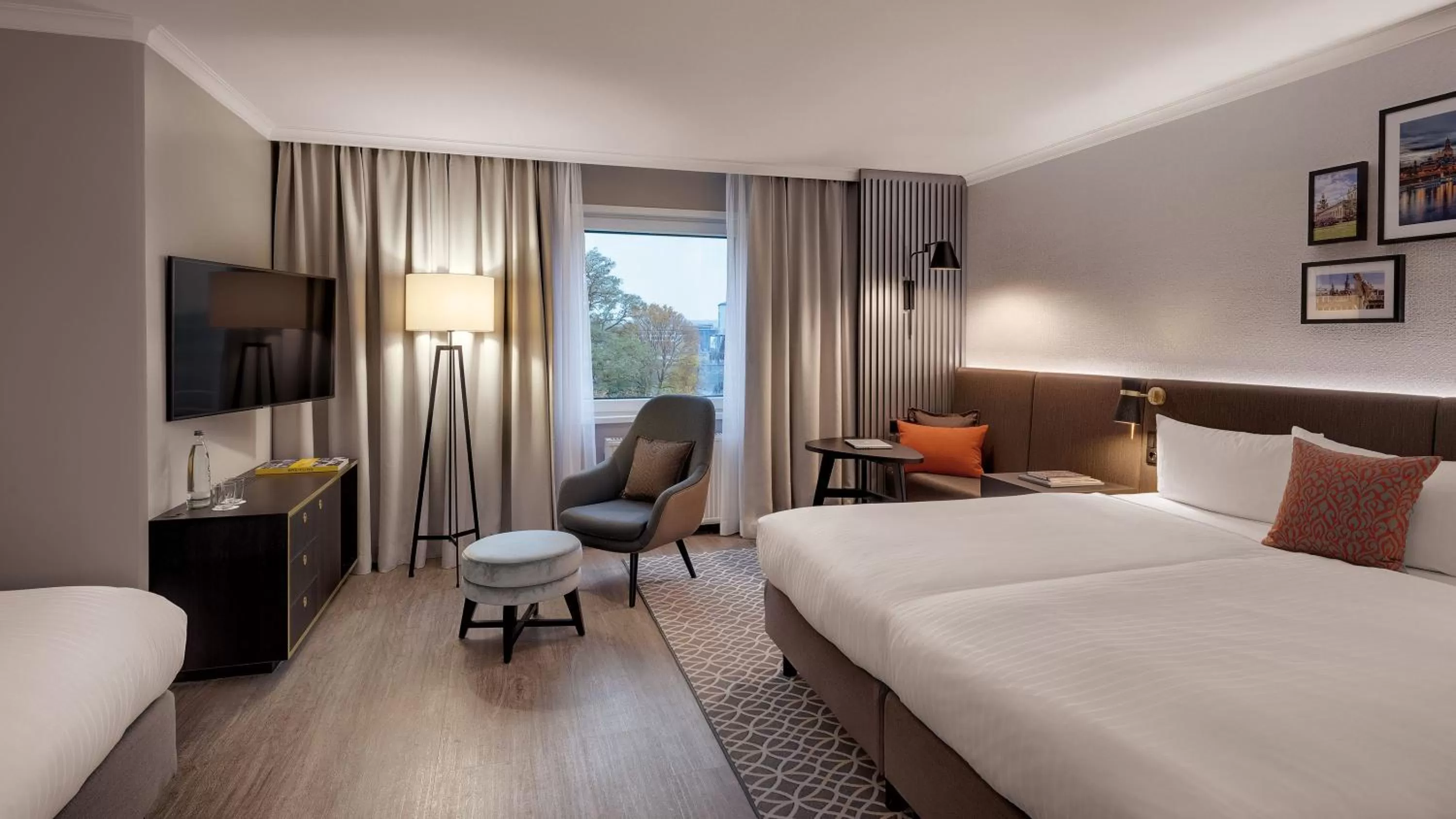 Superior Family Room in Bilderberg Bellevue Hotel Dresden