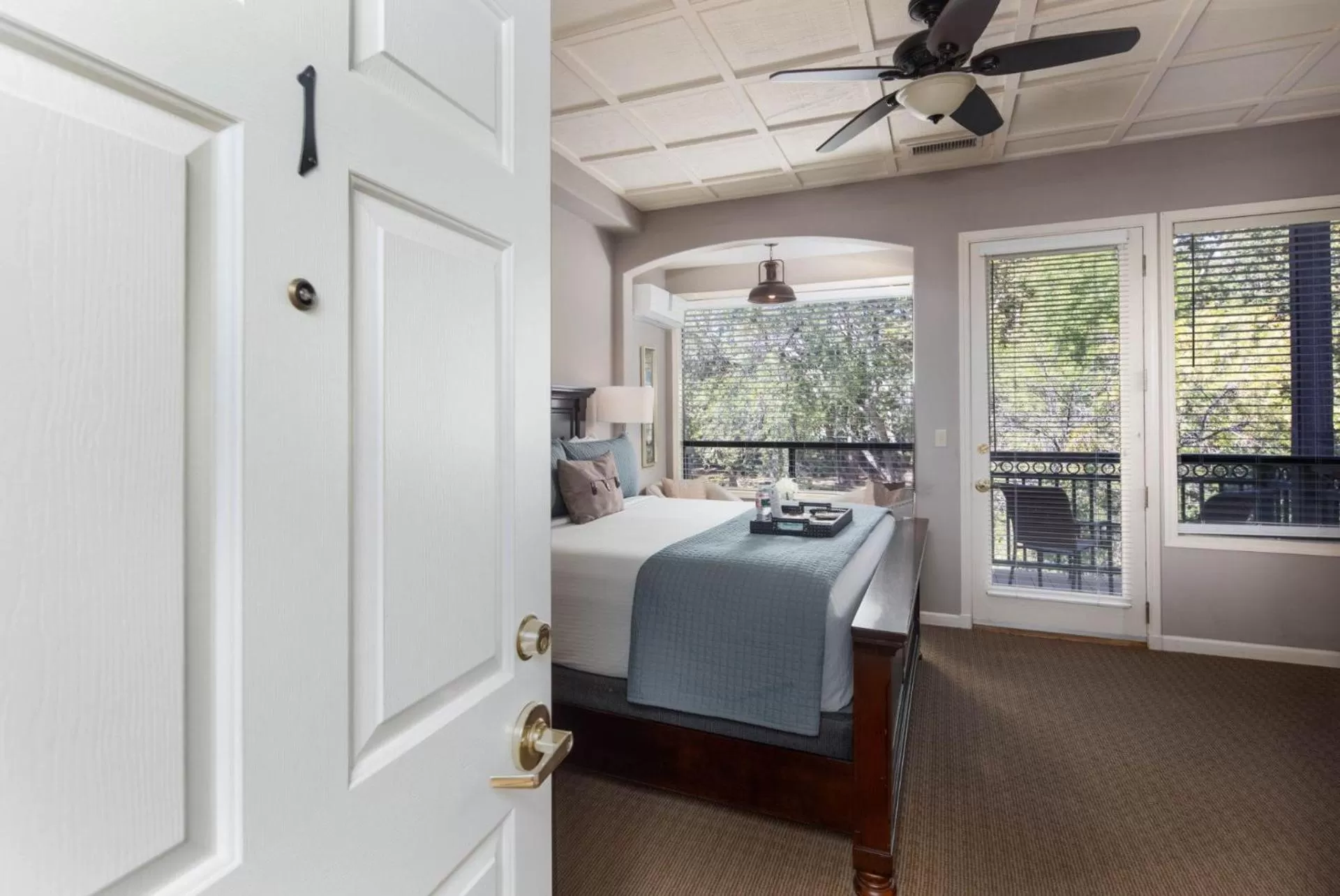 Deluxe King Room in Inn Above Oak Creek Sedona