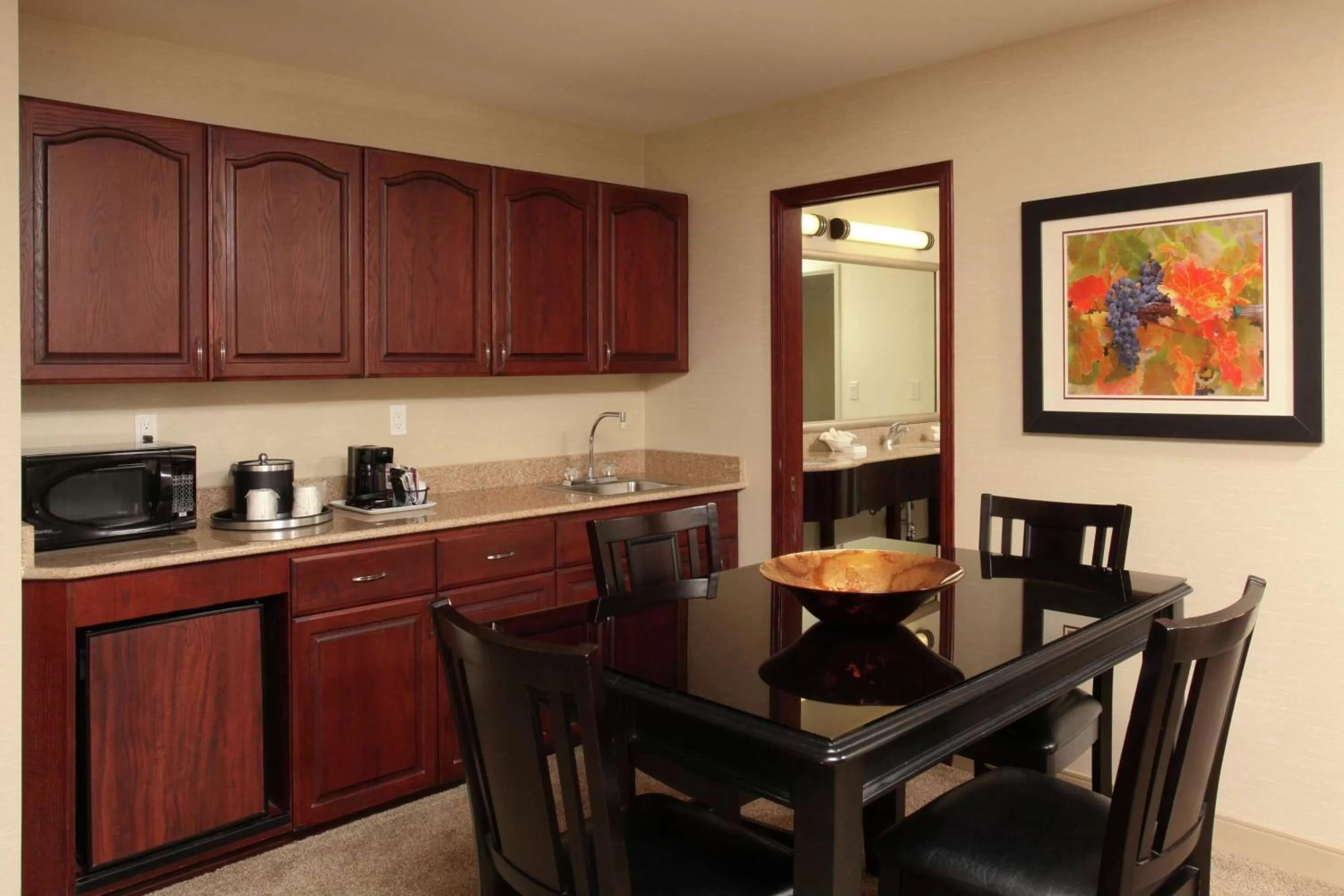King Suite with River View  in Hampton Inn Richland-Tri Cities