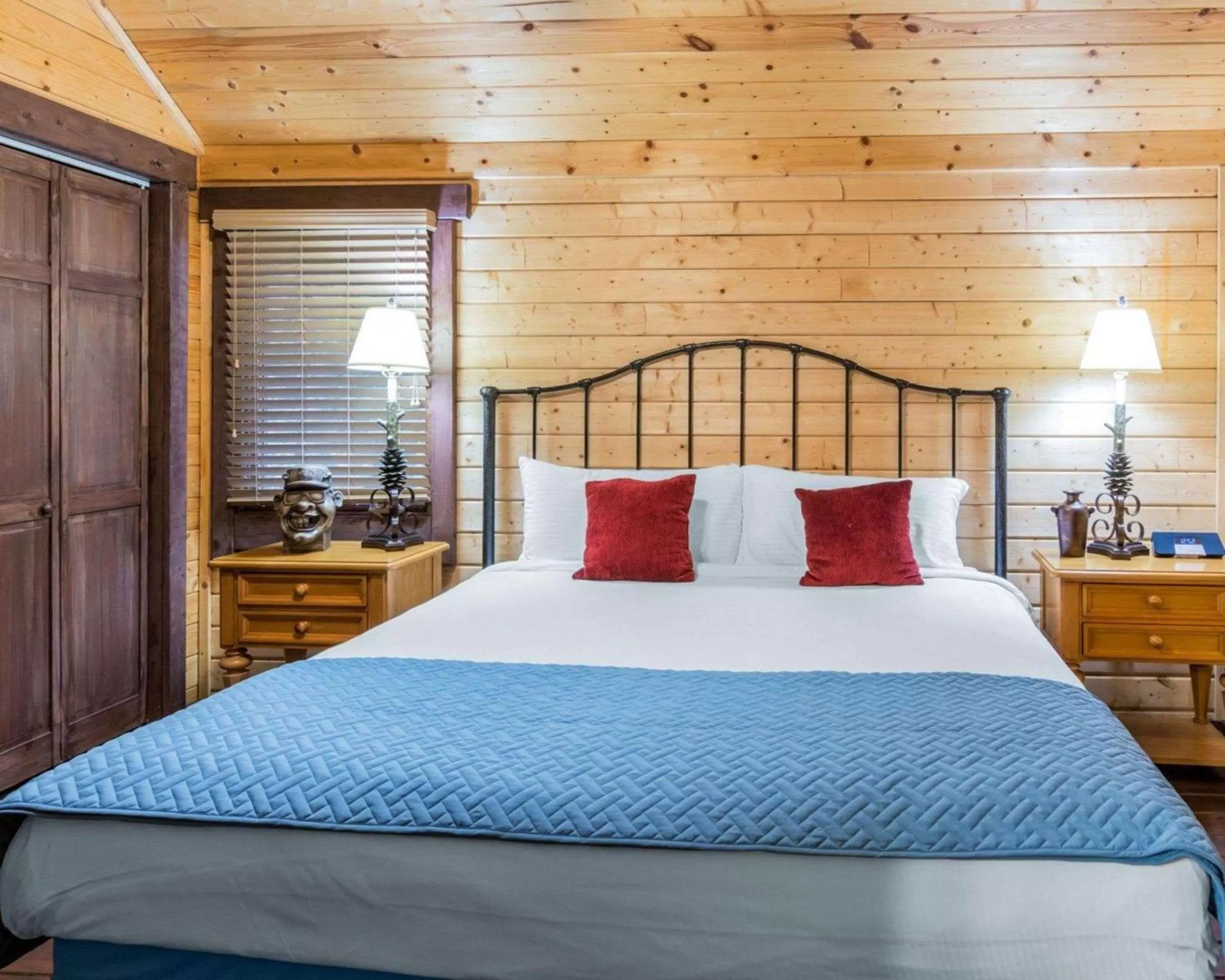 Two-Bedroom Cabin in Bluegreen Vacations Shenandoah Crossing, Ascend Resort Collection