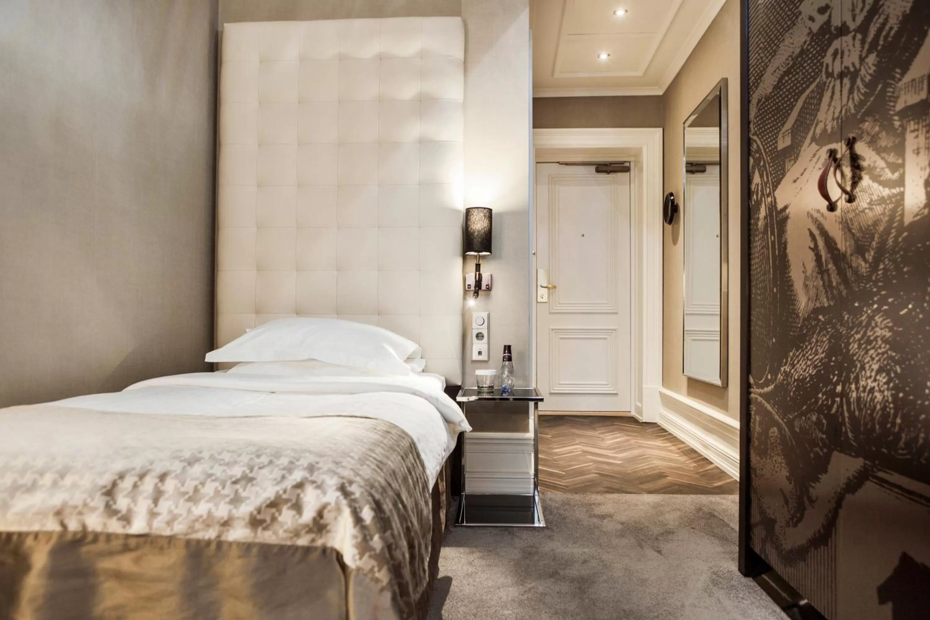 Standard Single Room in Elite Plaza Hotel