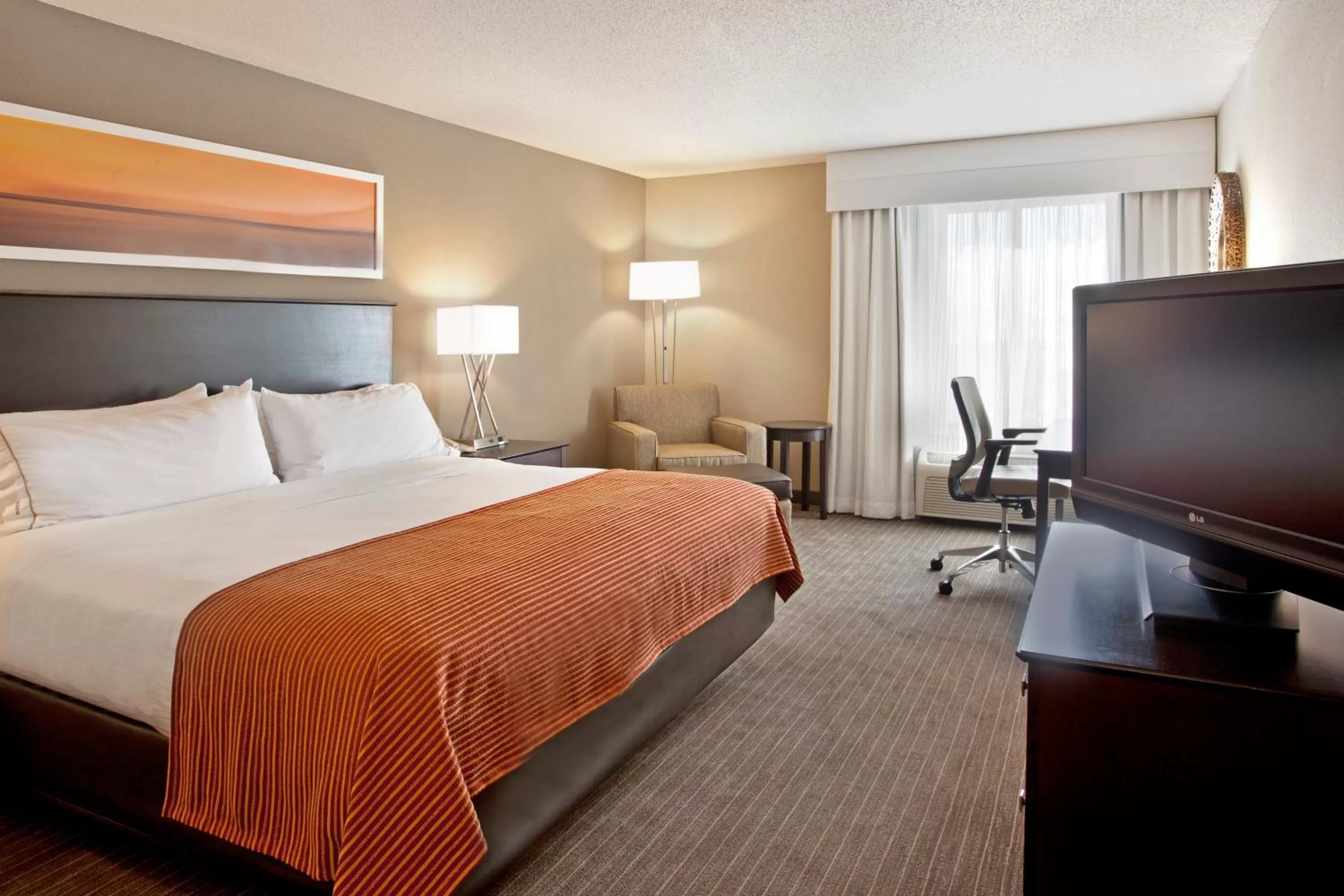 Holiday Inn Express Hotel & Suites Minneapolis - Minnetonka by IHG