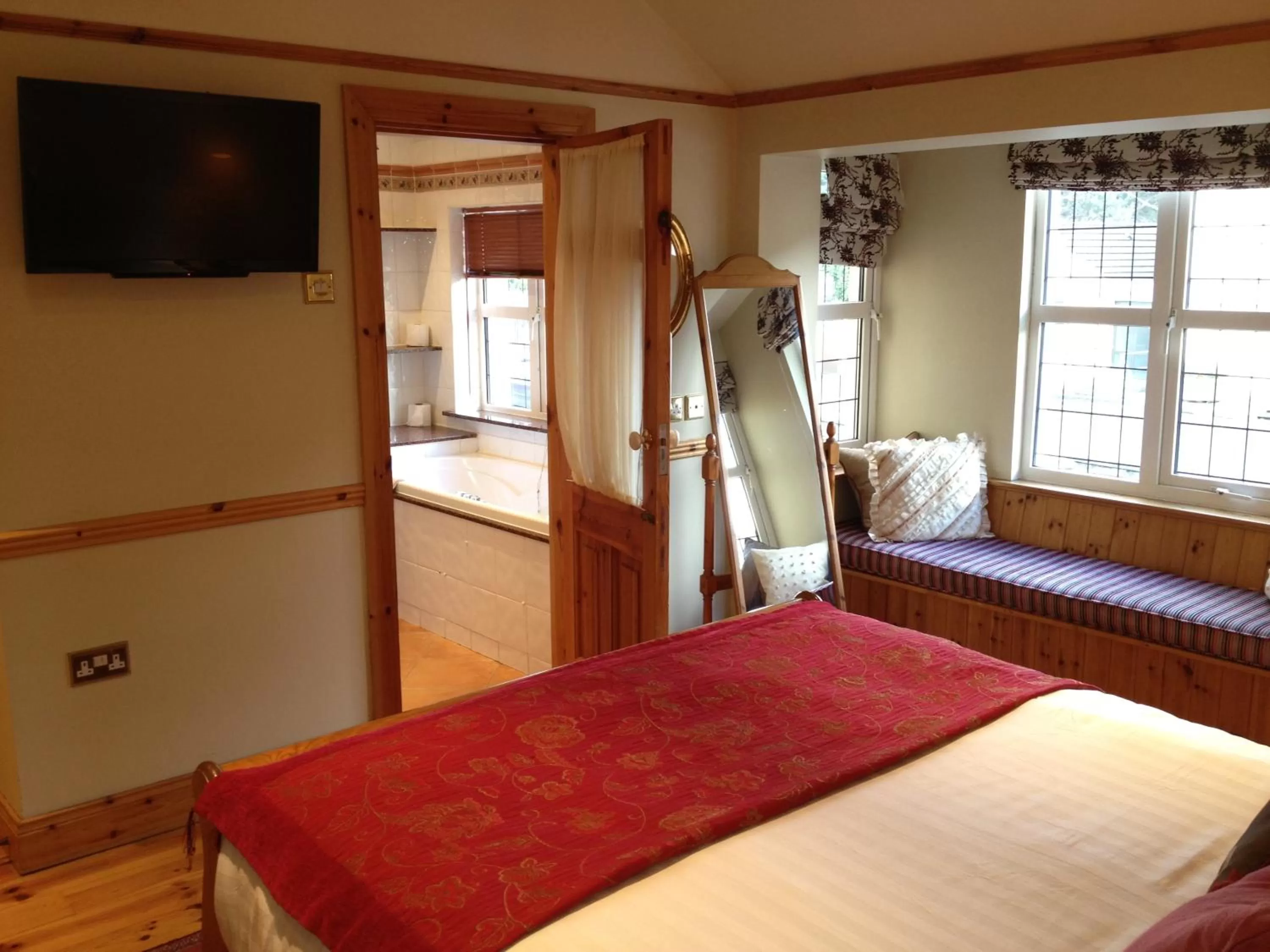 Day, Bed in Copper Kettle B&B