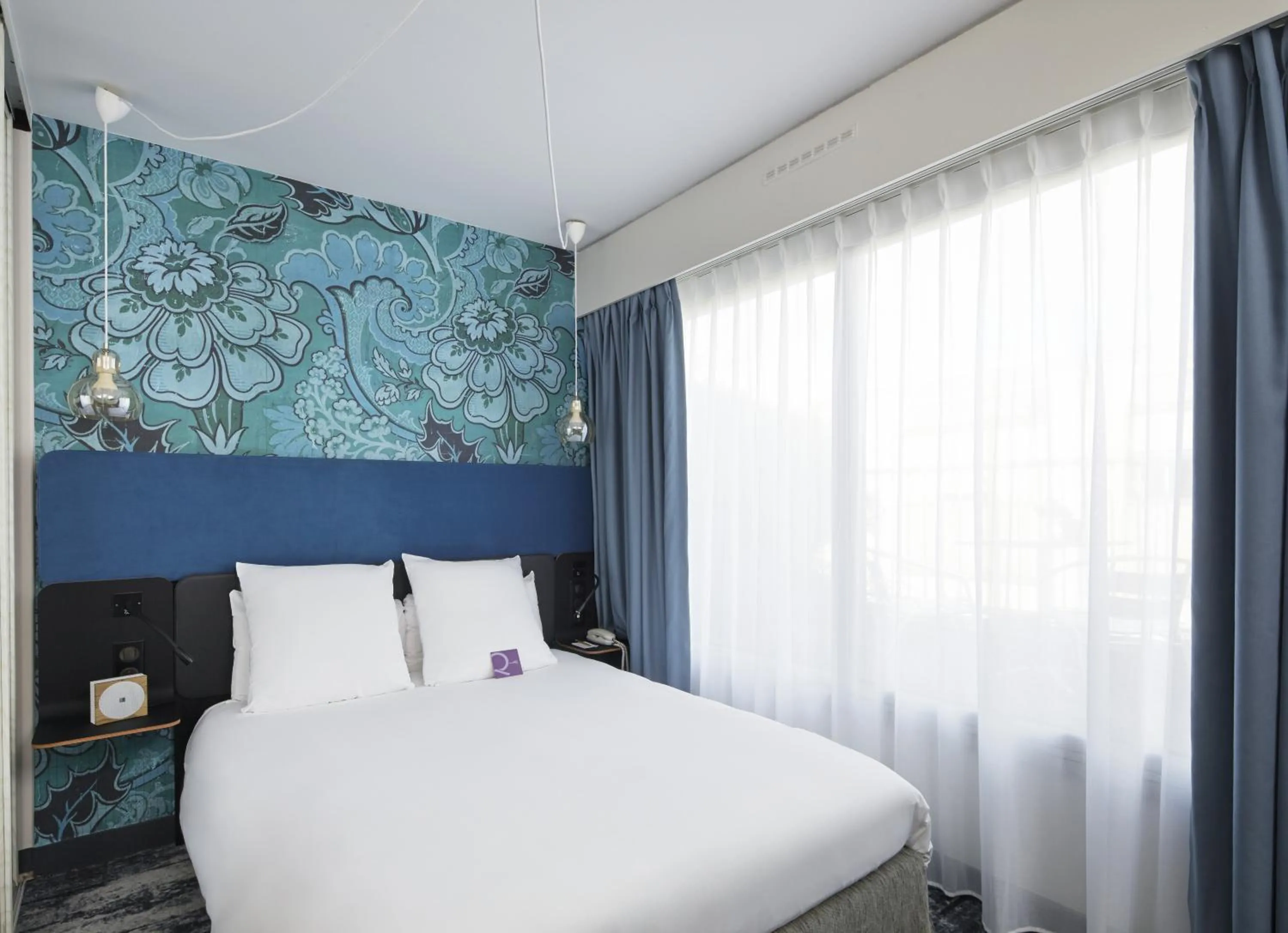 Two Adjacent Double Rooms  in Mercure Paris Bastille Saint Antoine