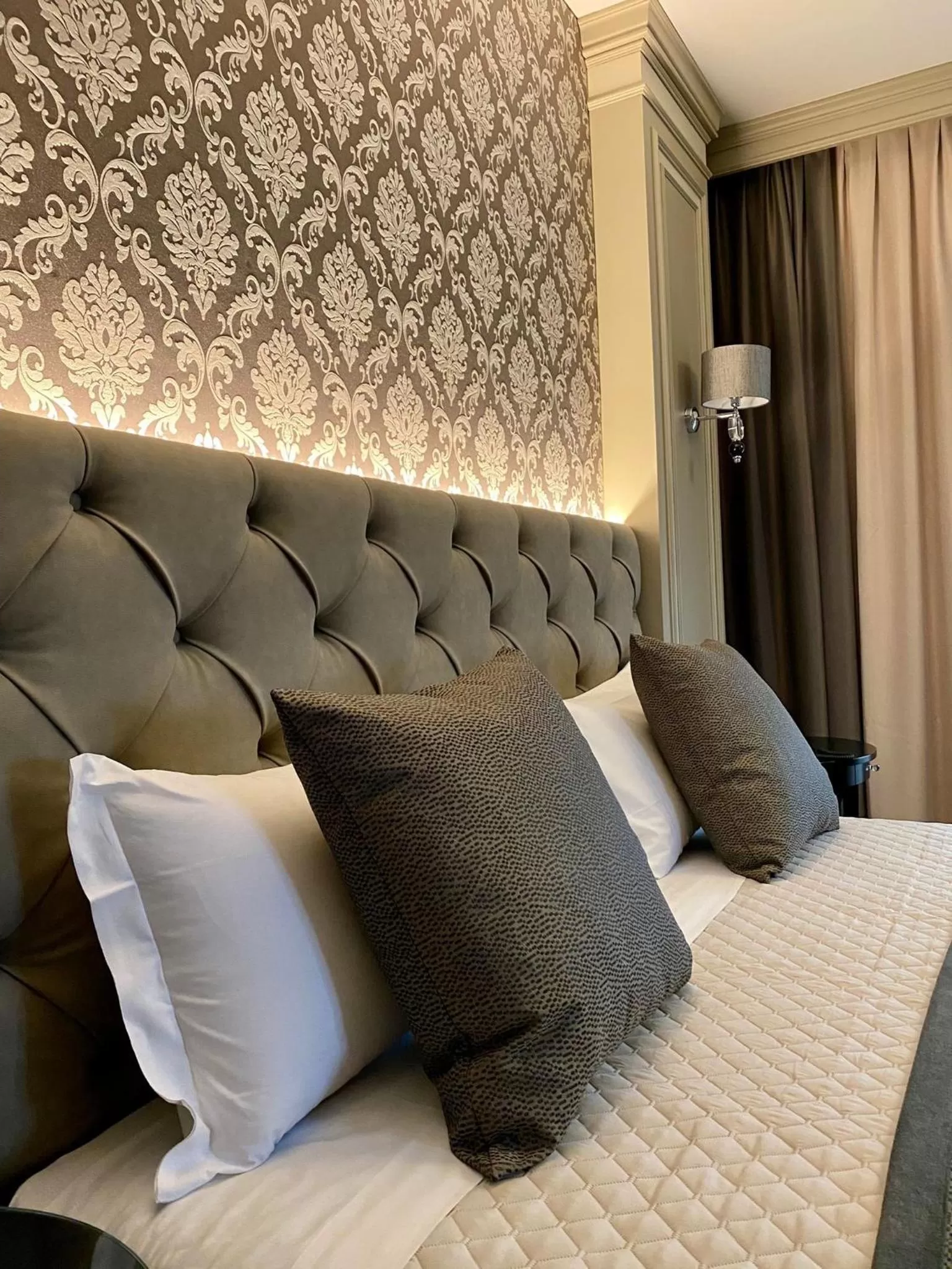 Junior Suite with Balcony in Hotel Villa Malpensa