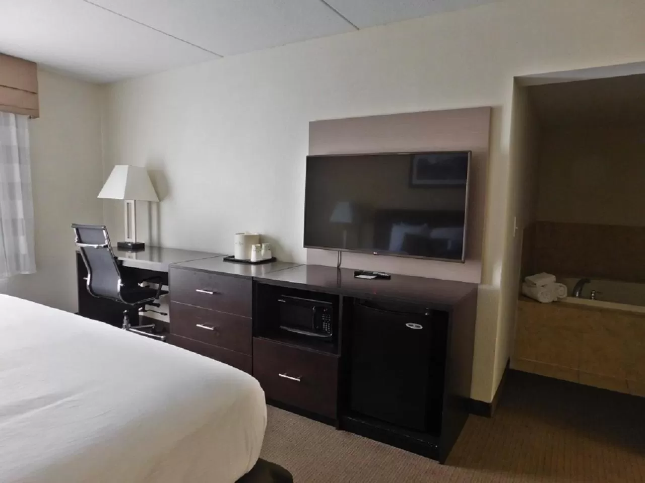 King Studio Suite, Disability Access Non-Smoking in Wingate by Wyndham Bowling Green