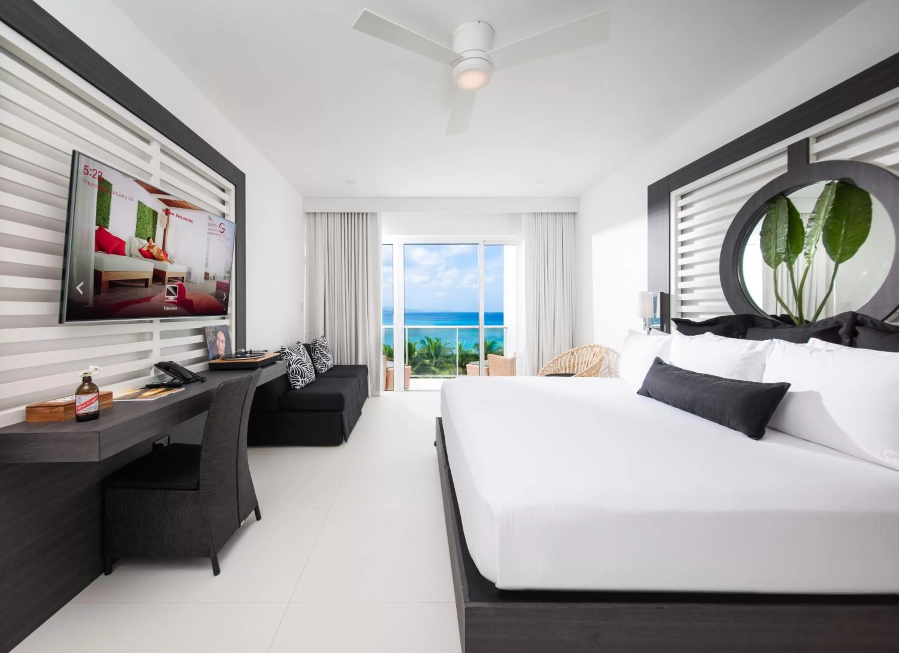 Junior Suite King Ocean View in S Hotel Montego Bay - Luxury Boutique All-Inclusive Hotel