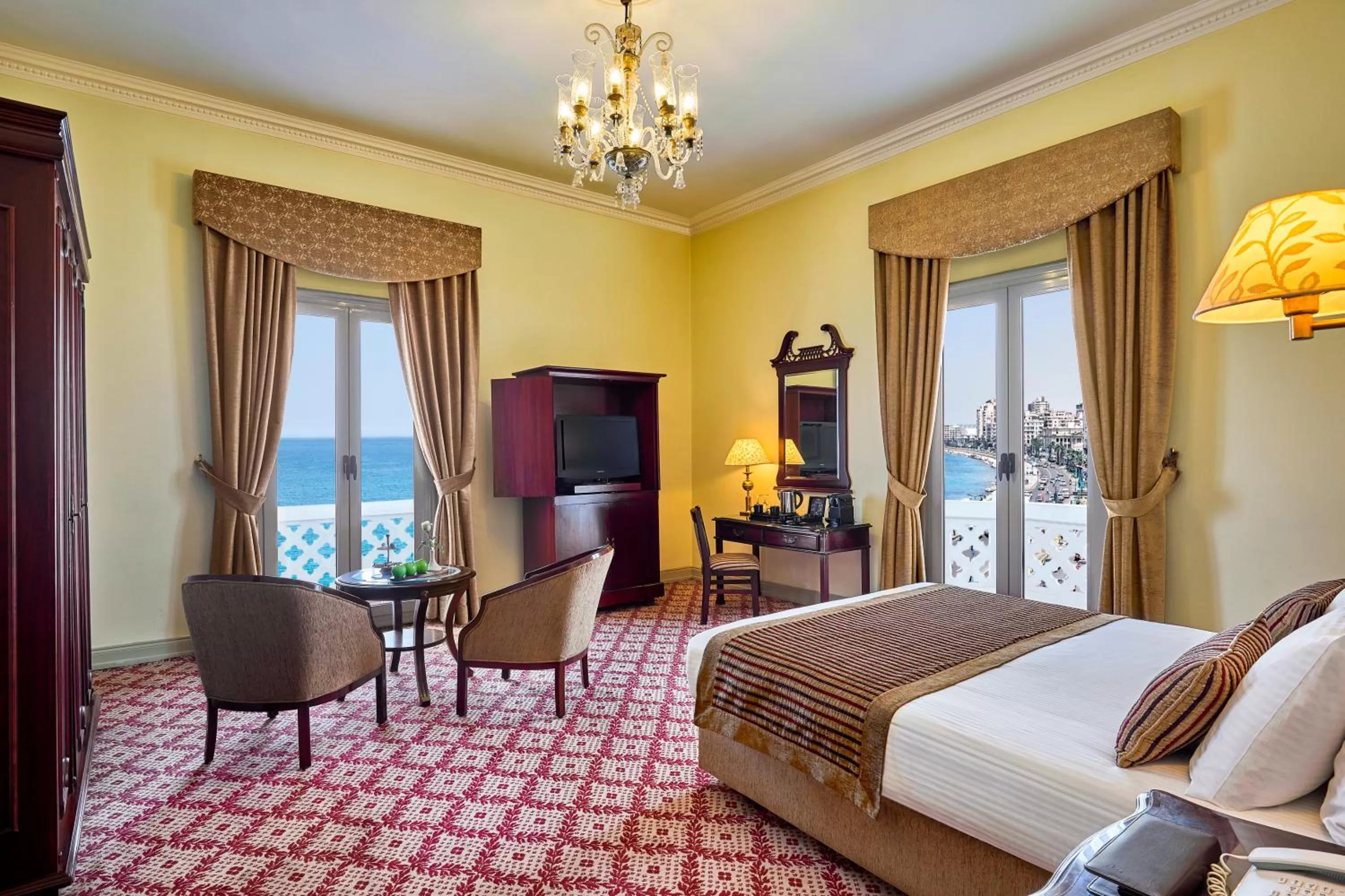  Junior Suite with Sea View in Steigenberger Cecil Hotel Alexandria
