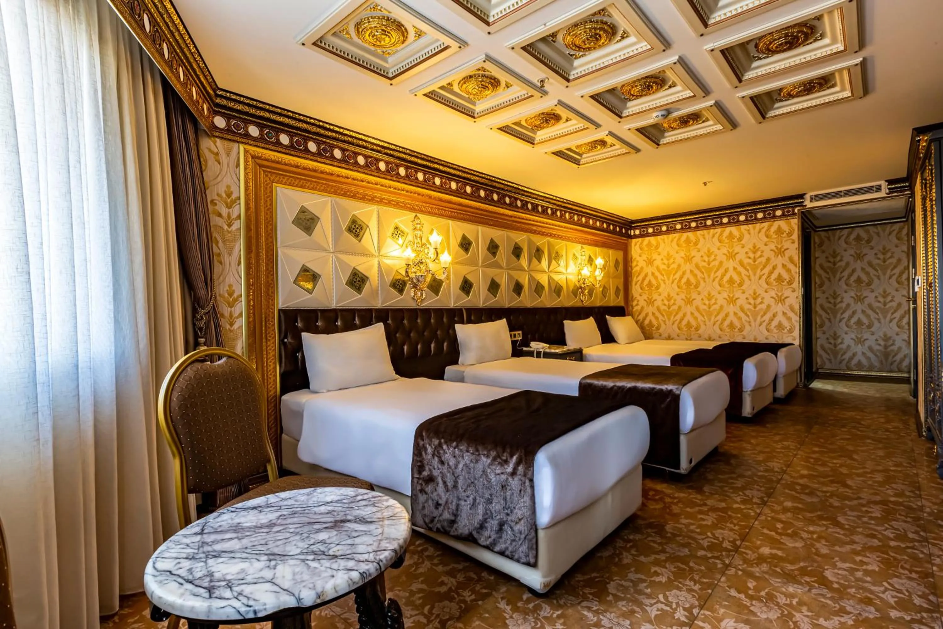 Deluxe Quadruple Room in Laleli Blue Marmaray Hotel