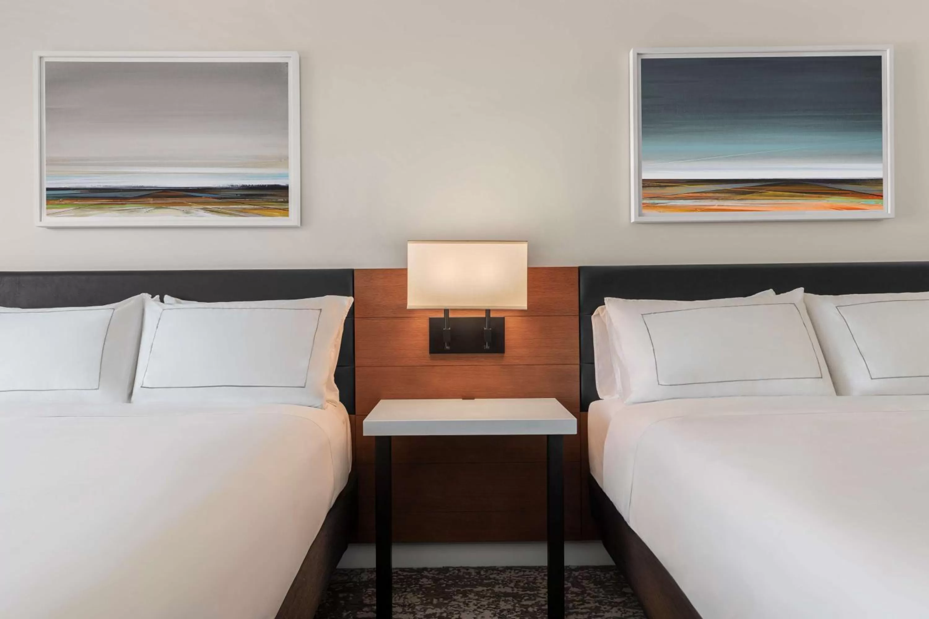 Queen Room with Two Queen Beds - Mobility and Hearing Access in Tapestry By Hilton The Fort Sutter Hotel Sacramento, Ca