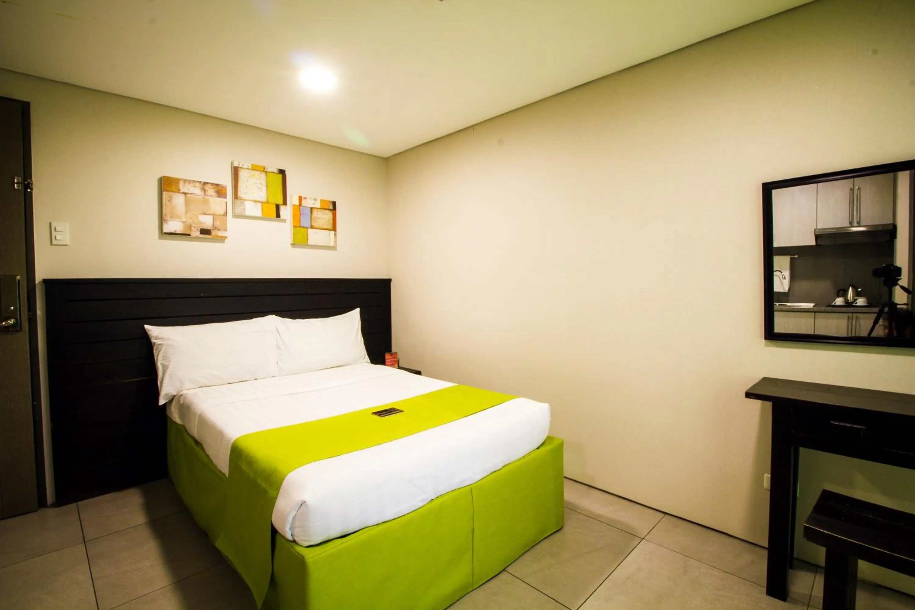 Deluxe Double Room in Jade Hotel and Suites