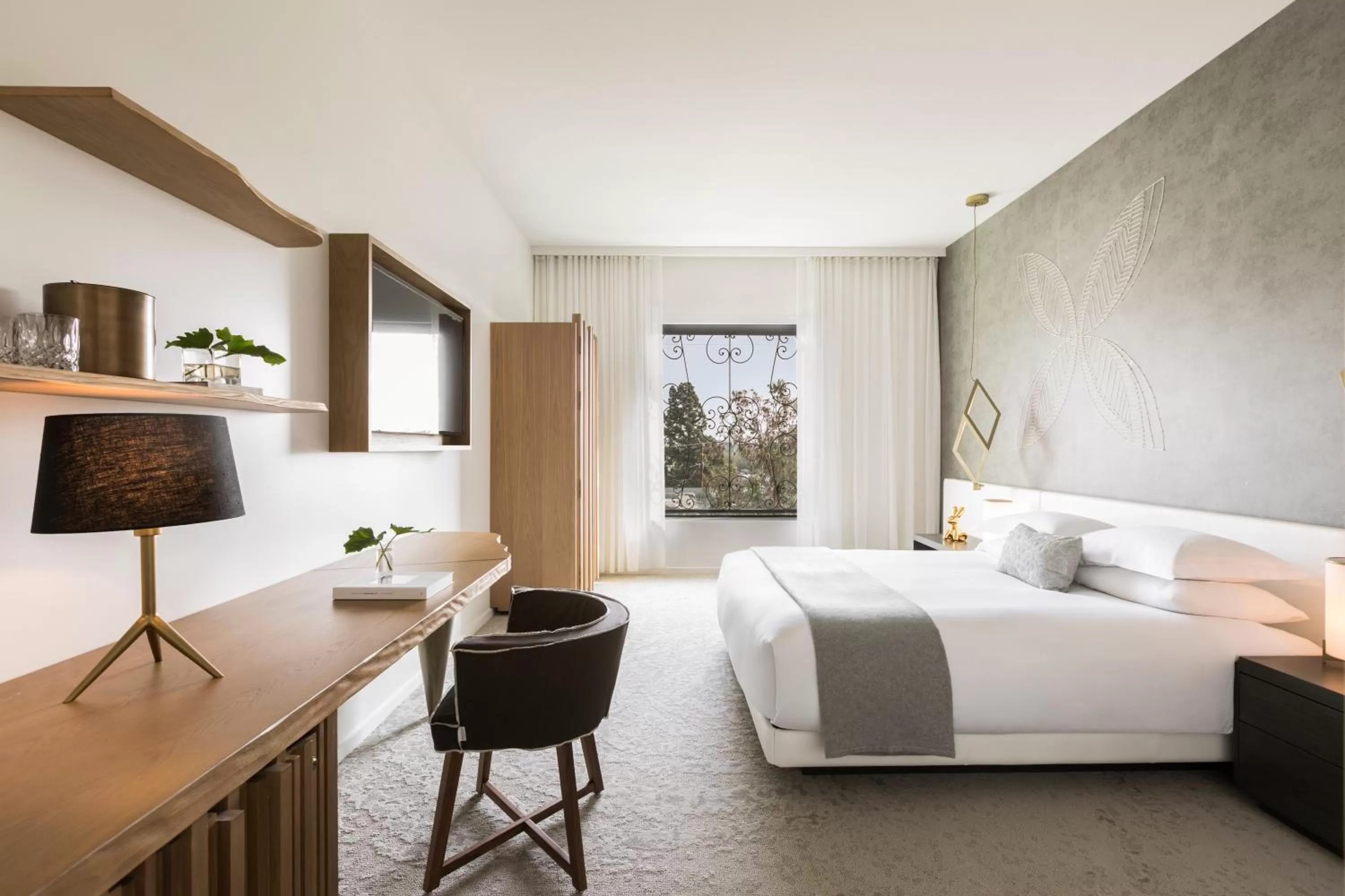 King Room in Kimpton La Peer Hotel West Hollywood by IHG