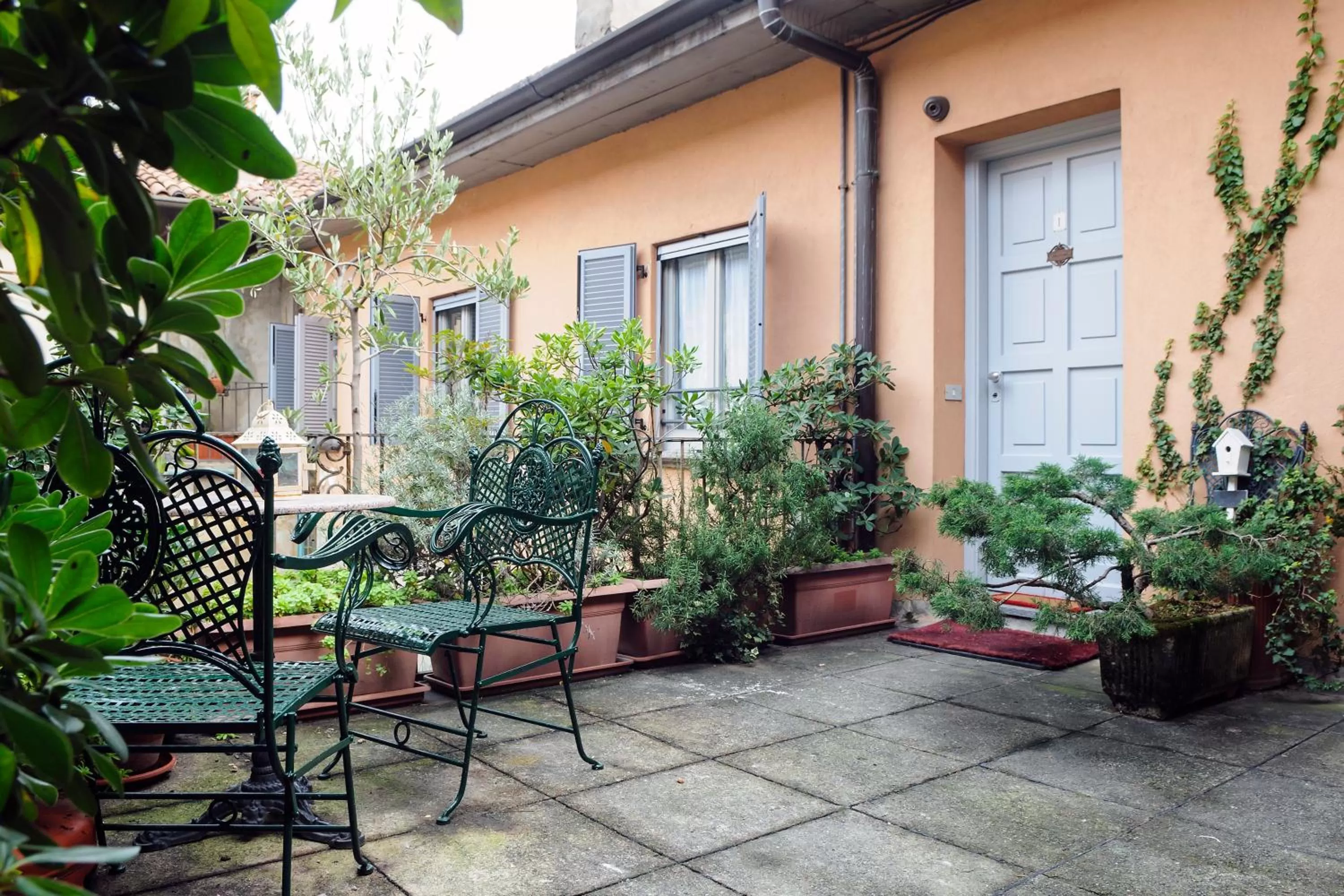 Apartment with Terrace in Residence Diaz