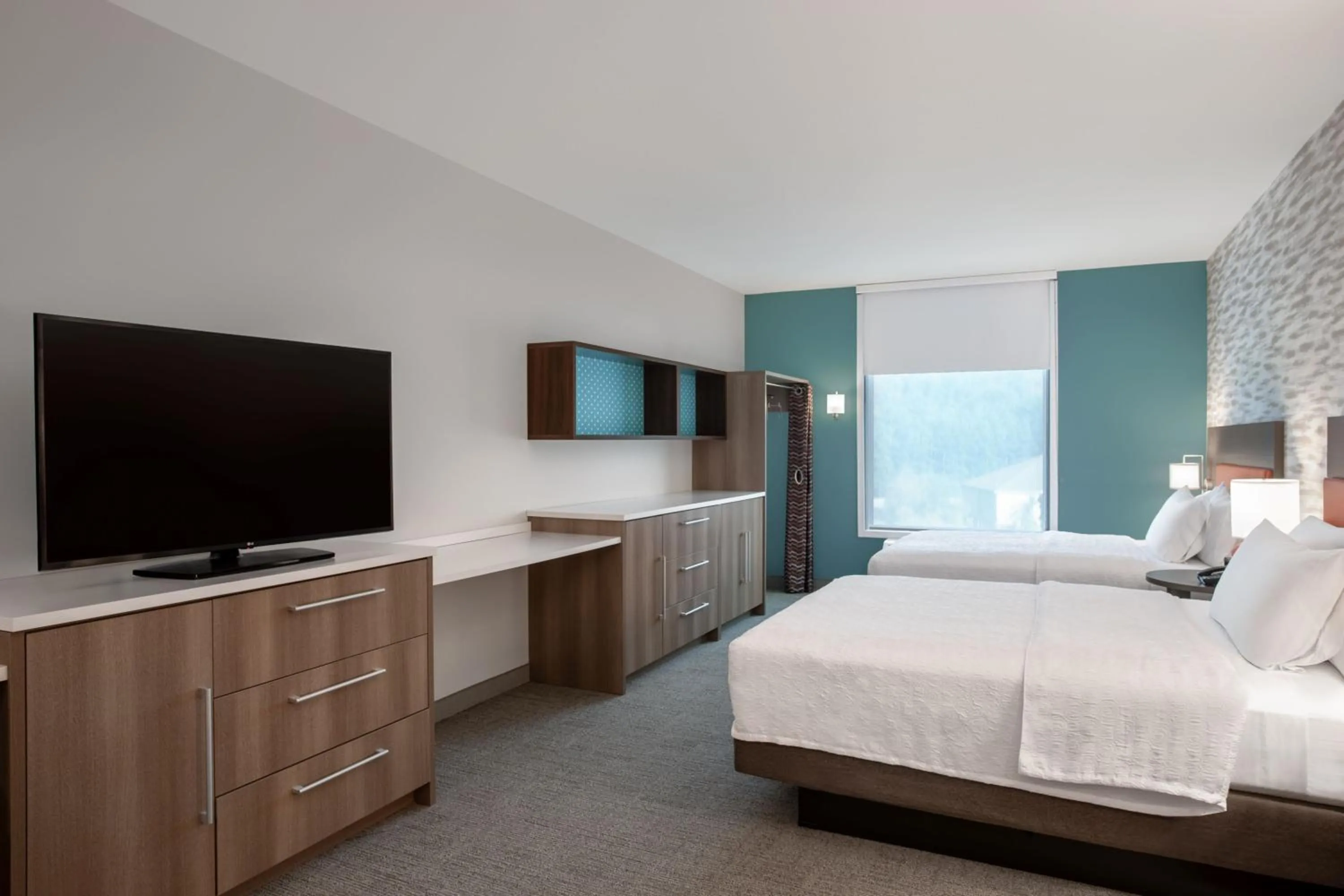 Queen Studio with Two Queen Beds in Home2 Suites By Hilton Calhoun