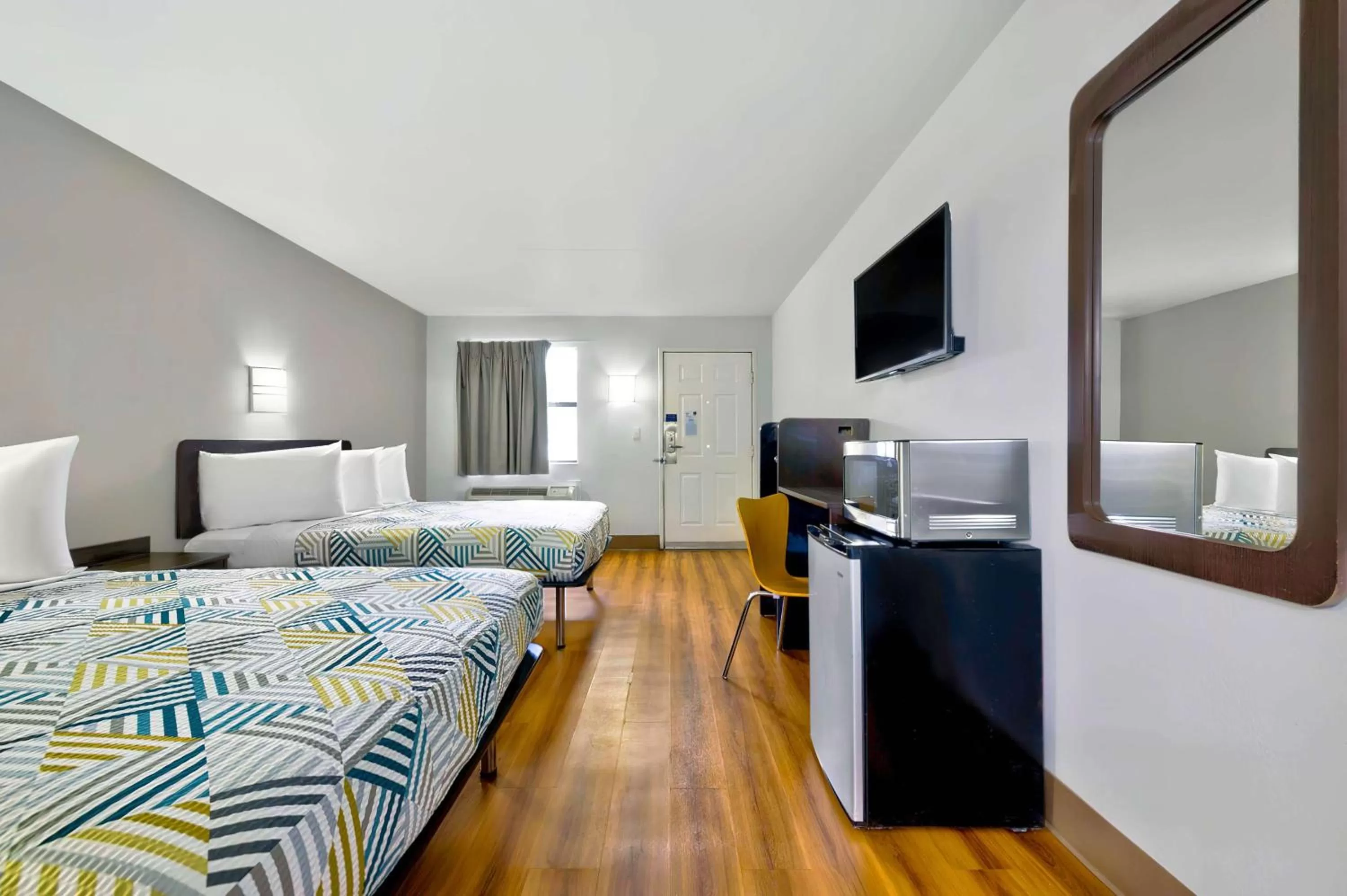 Queen Room with Two Queen Beds - Disability Access - Non-Smoking in Motel 6-Plano, TX - Plano Northeast