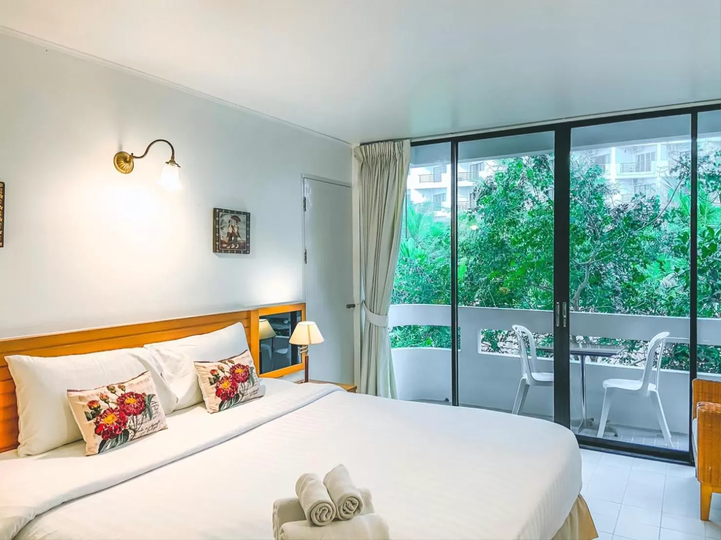 Superior Room with Balcony in Nern Chalet Beachfront Hotel
