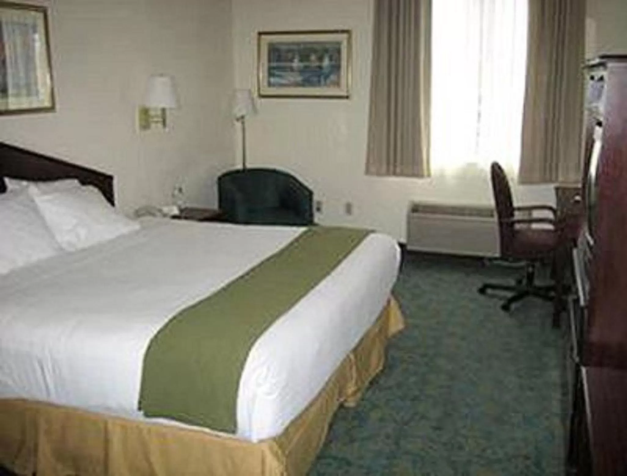 King Room - Smoking  in Ramada by Wyndham Williams