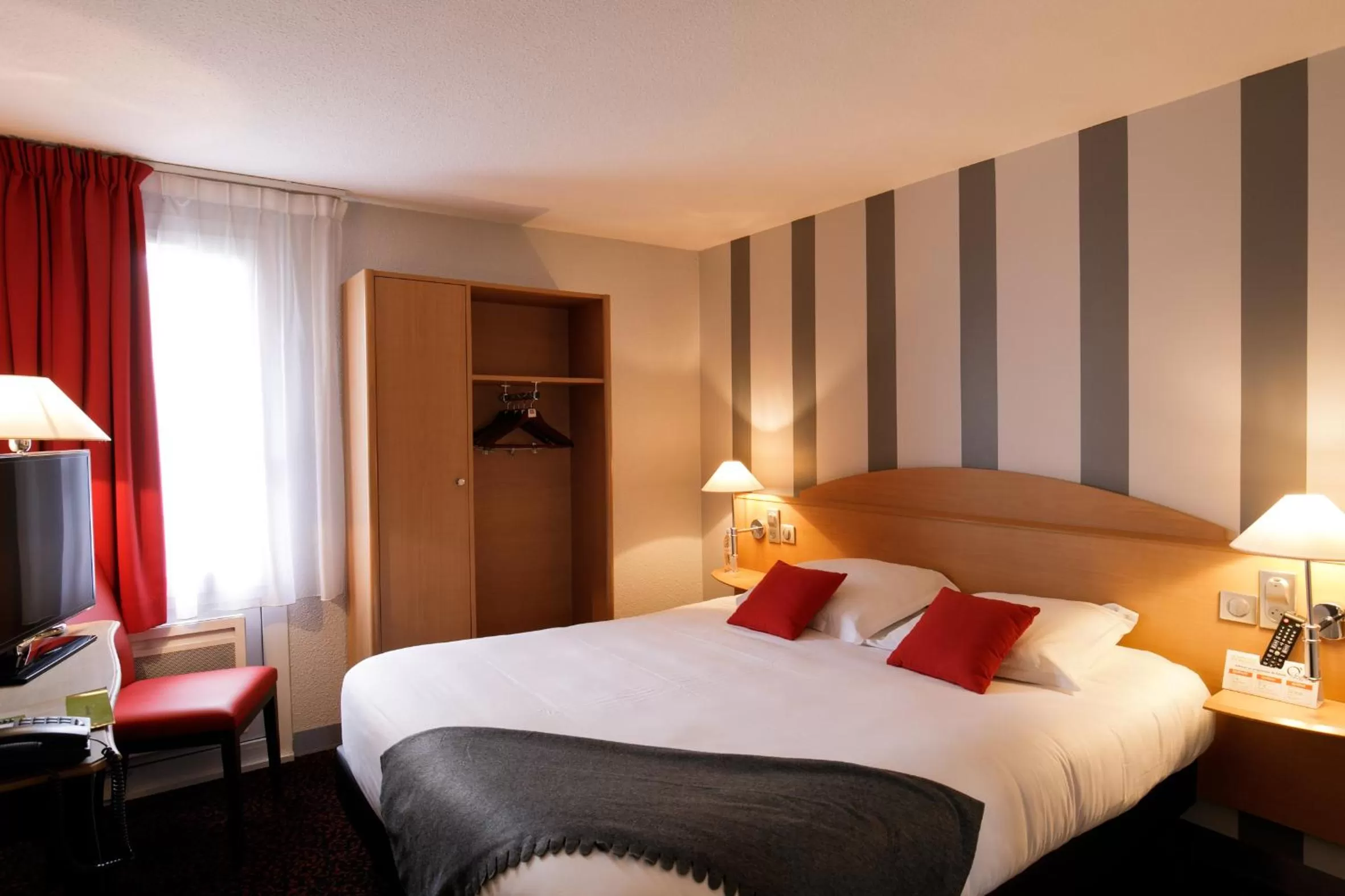 Standard Double or Twin Room in ibis Styles Chartres Sud Barjouville