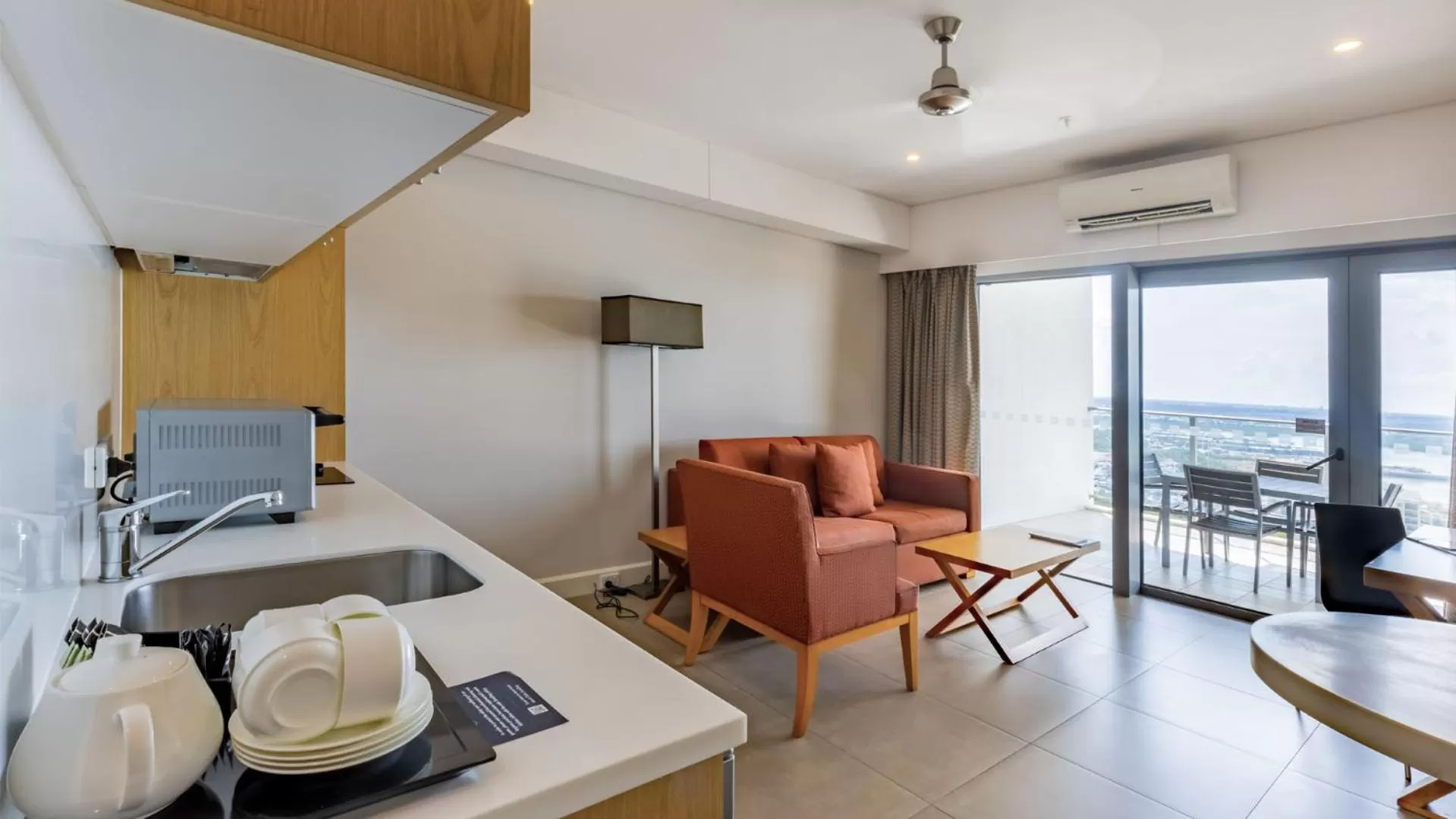 One-Bedroom Apartment in Oaks Darwin Elan Hotel