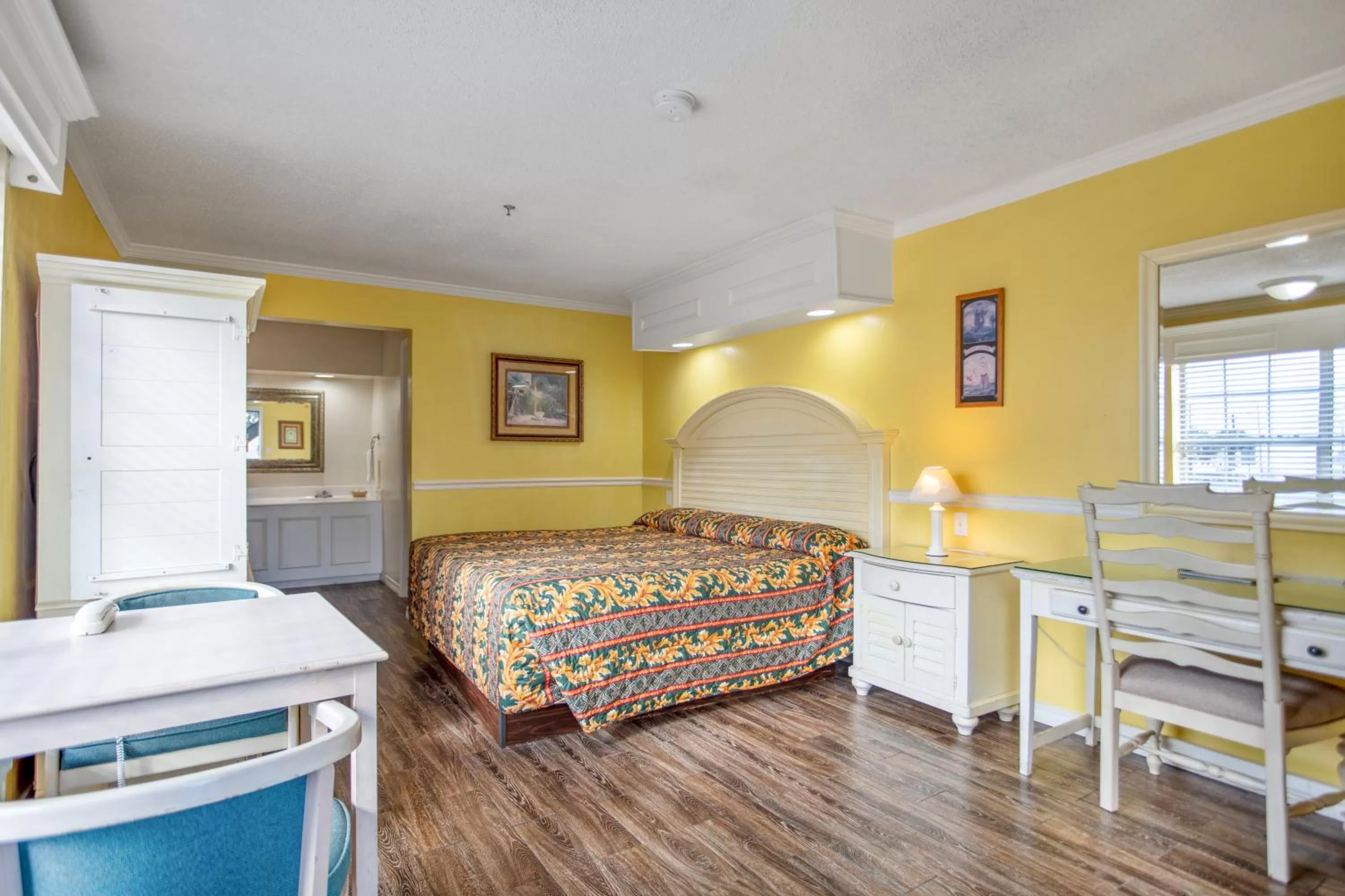 King Room - Smoking  in Edgewater Inn - Biloxi Beach