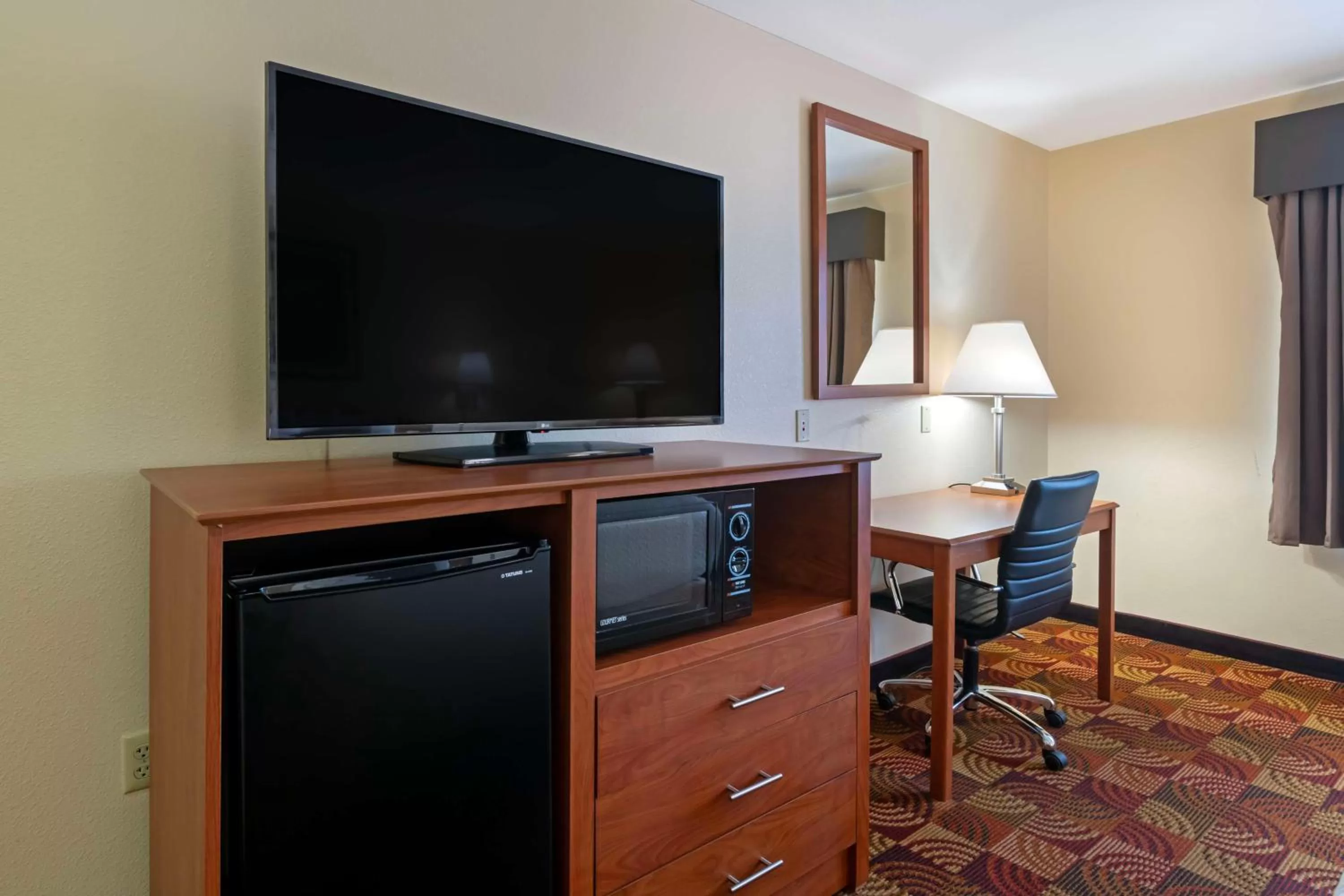 King Room - Disability Access in Best Western Laramie Inn & Suites