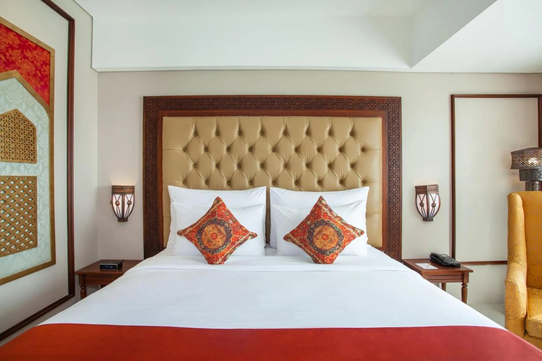 Deluxe Double Room with Shower - Smoking in Alhambra Hotel & Convention, BW Signature Collection