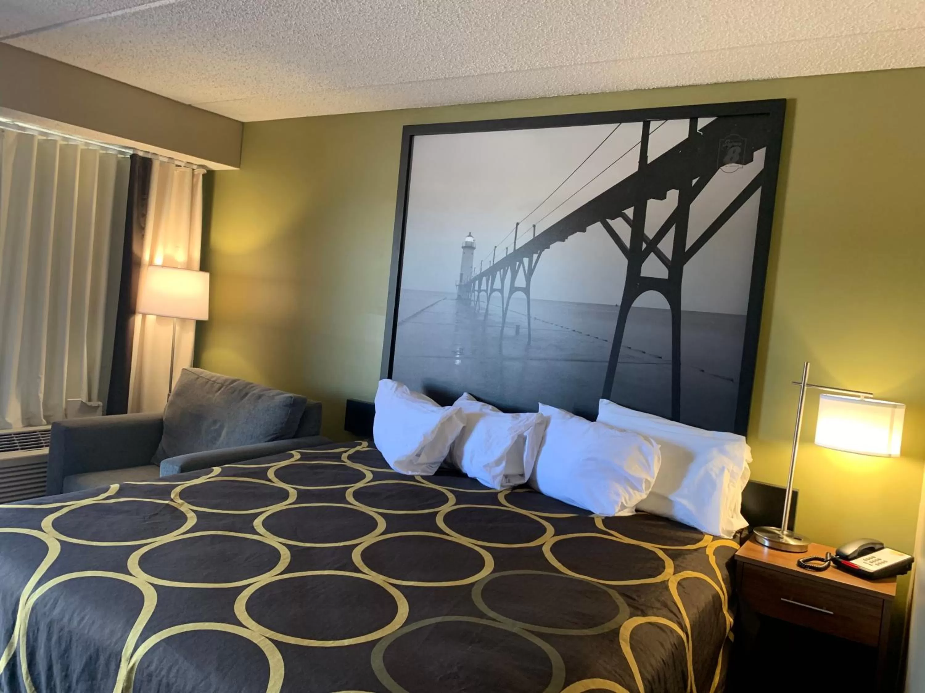 King Room - Mobility Access/Non-Smoking in Super 8 by Wyndham Petoskey