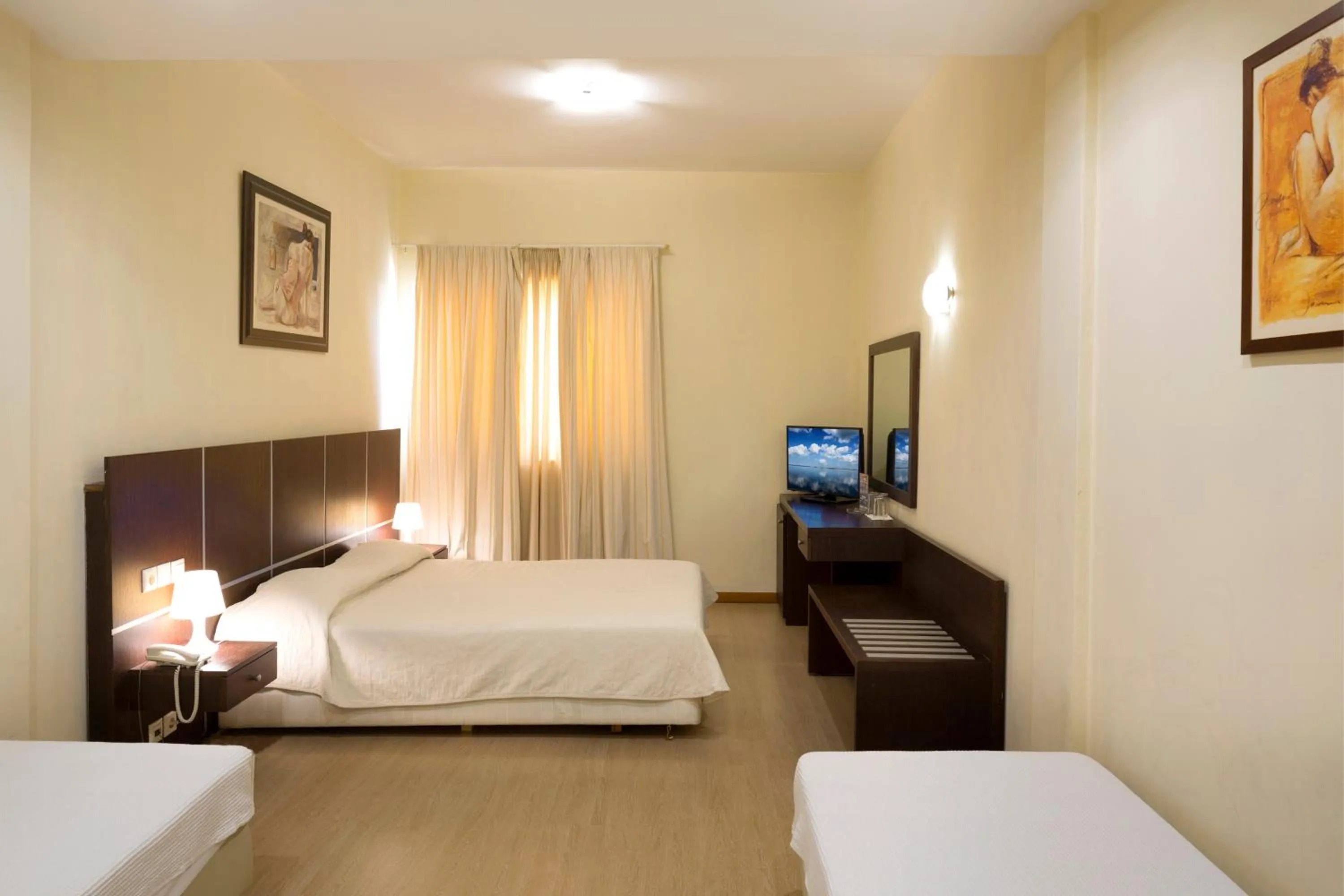 Standard Family Room in Blue Sea Hotel Alimos