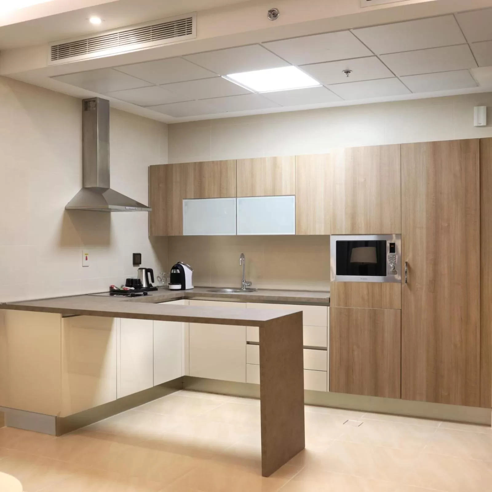 Superior King Suite in Sarwat Park Hotel Riyadh-Diplomatic Quarter فندق سروات بارك الرياض-حي السفارات