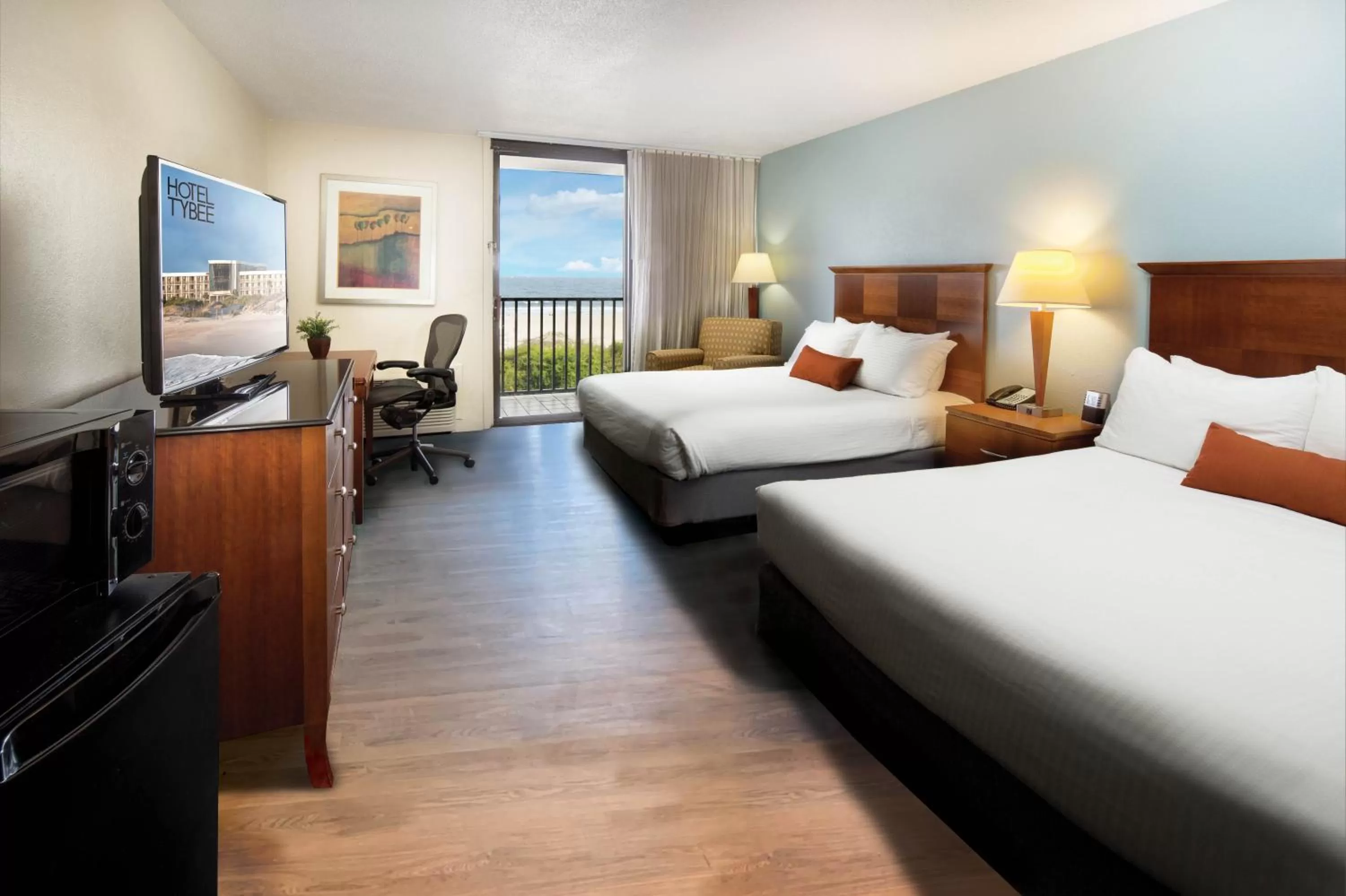 Queen Room with 2 Queen Beds and Ocean View in Hotel Tybee