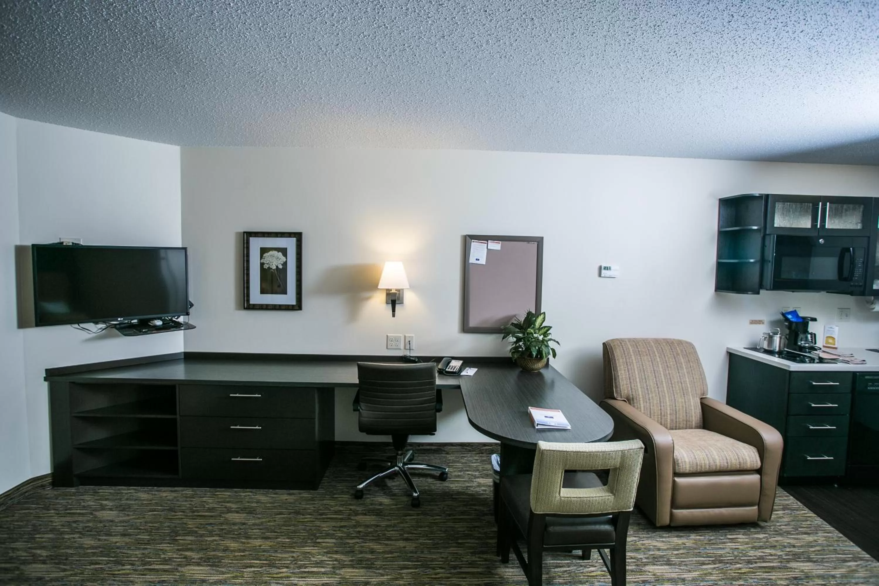 Studio Suite with Two Queen Beds in Candlewood Suites Fargo-North Dakota State University by IHG