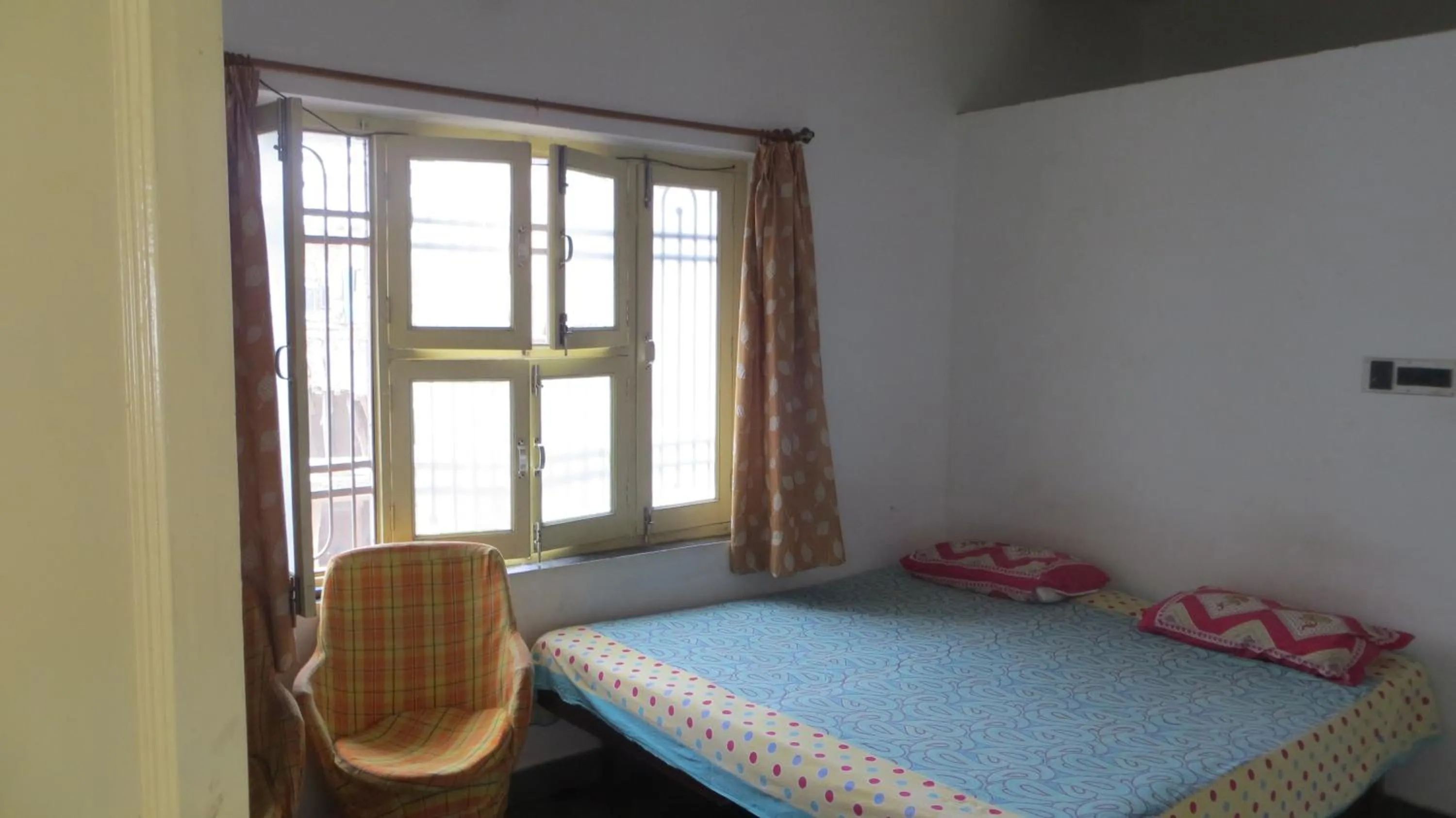 Standard AC Room - single occupancy in Udai Haveli Guest House