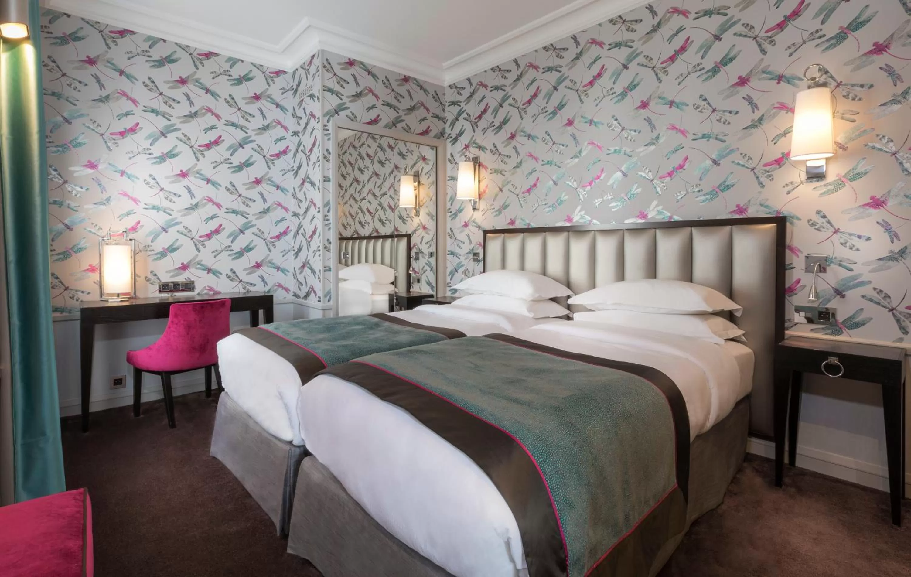 Superior Twin Room in Vendôme Opera Hotel