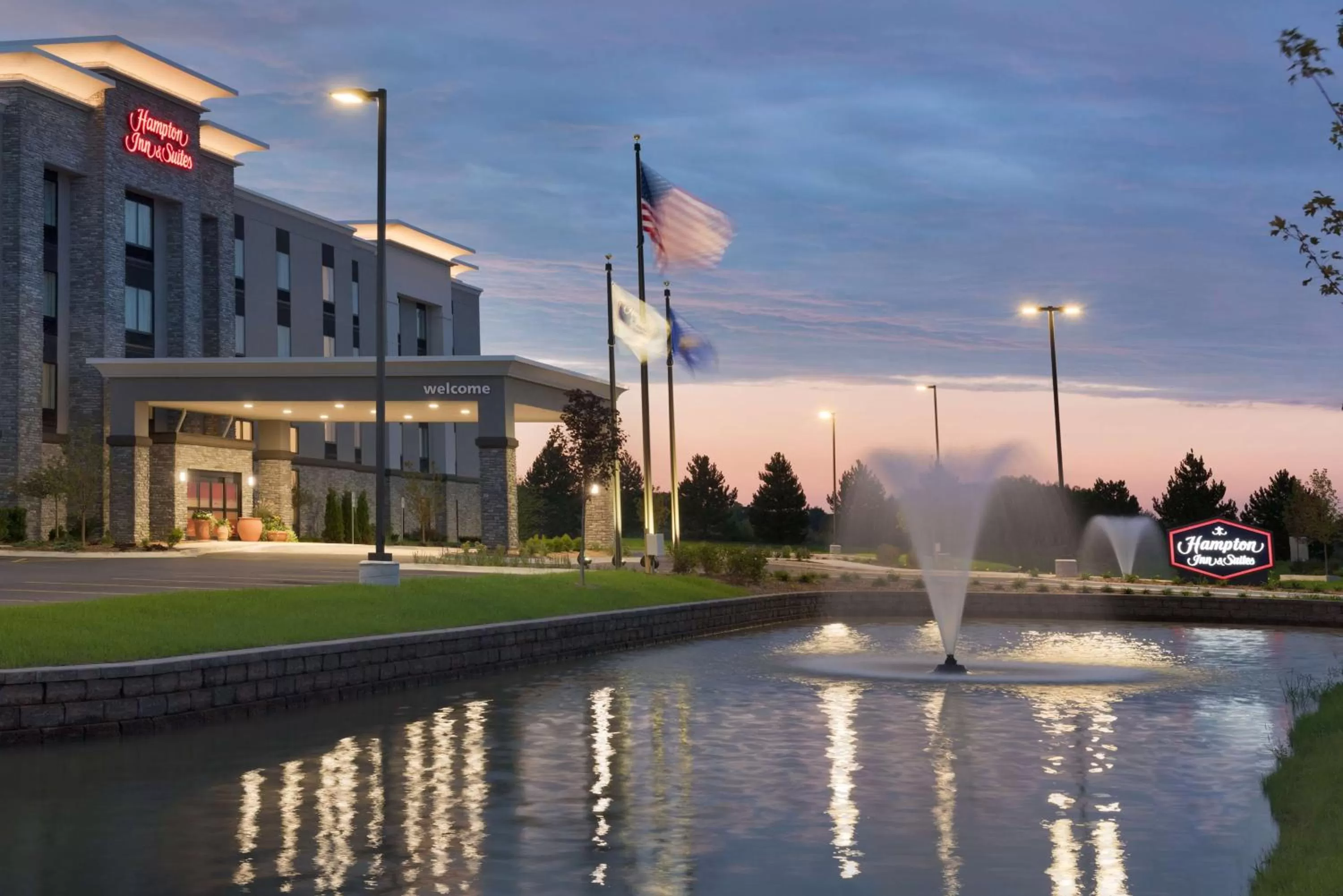 Property building in Hampton Inn & Suites Kenosha Pleasant Prairie