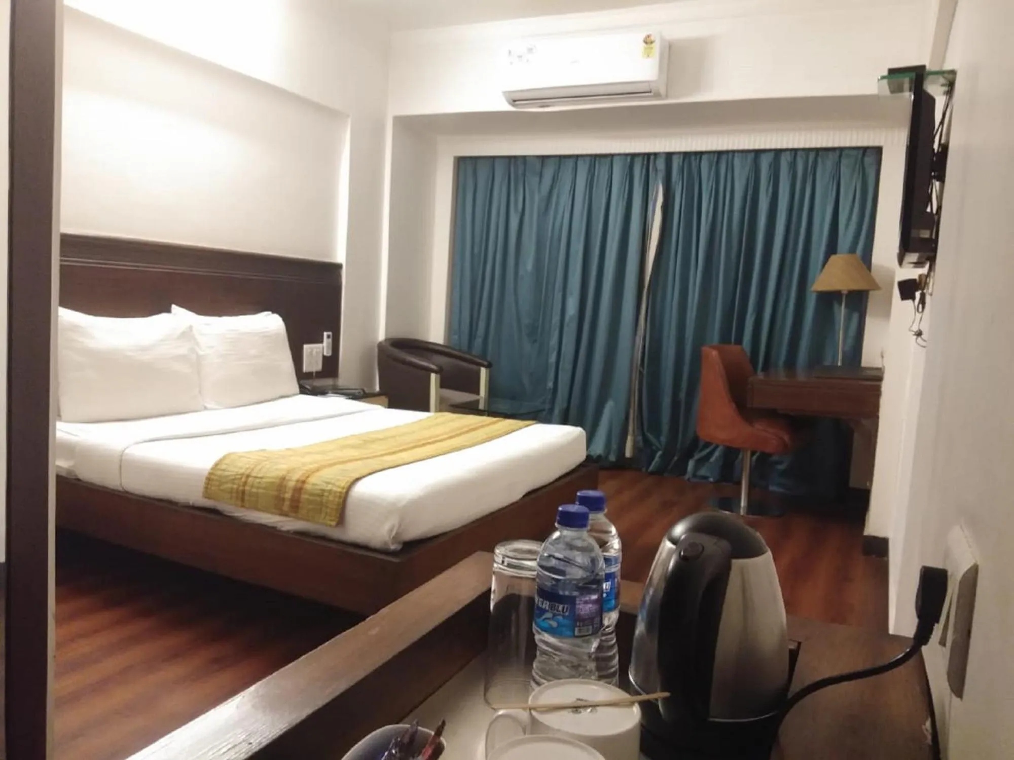 Deluxe Double or Twin Room in Yogi Metropolitan