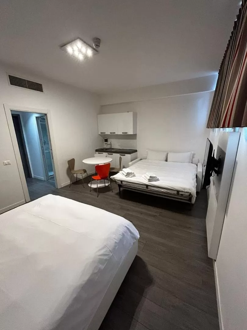 Basement Studio Apartment in Fasthotel Linate