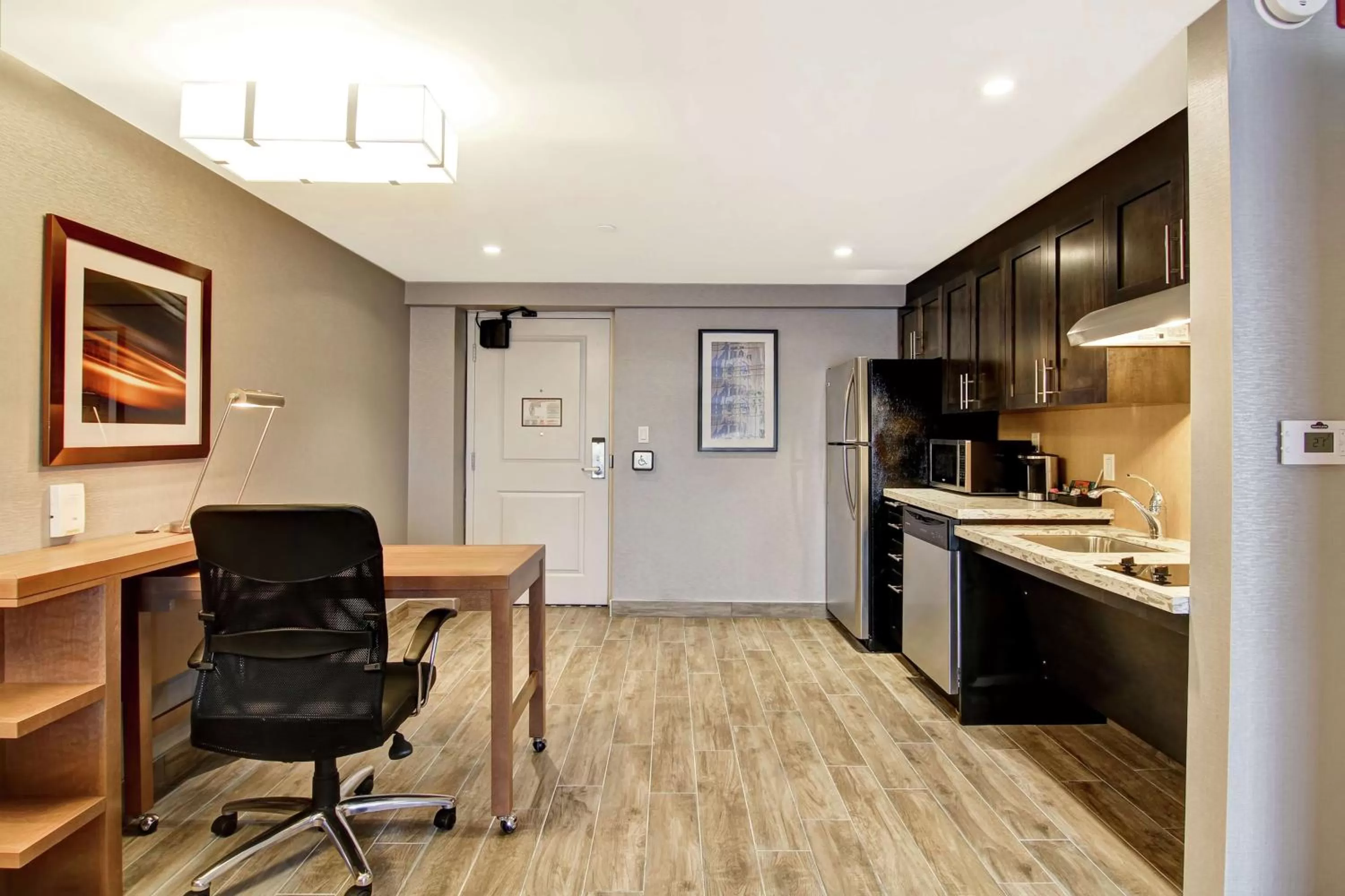 King Suite - Mobility and Hearing Access/Non-Smoking in Homewood Suites By Hilton Ottawa Kanata