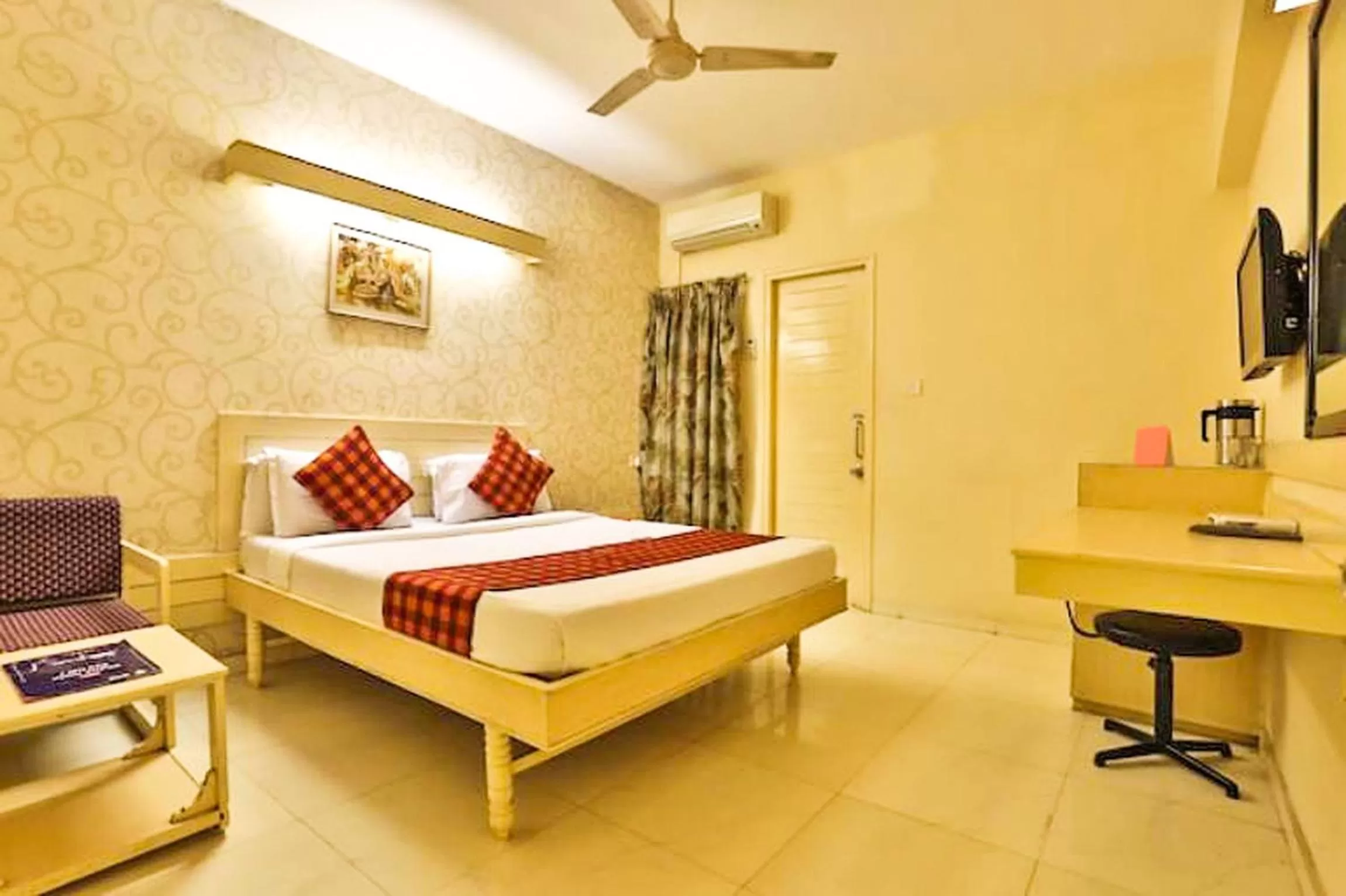 Standard Double Room with Fan - single occupancy in Hotel Tulsi
