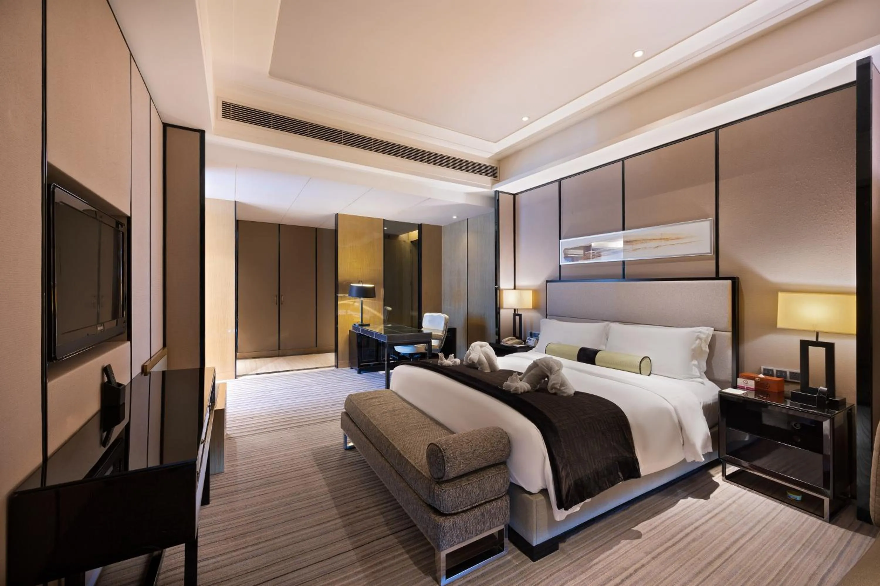 Deluxe Queen Room in Mels Weldon Dongguan Humen