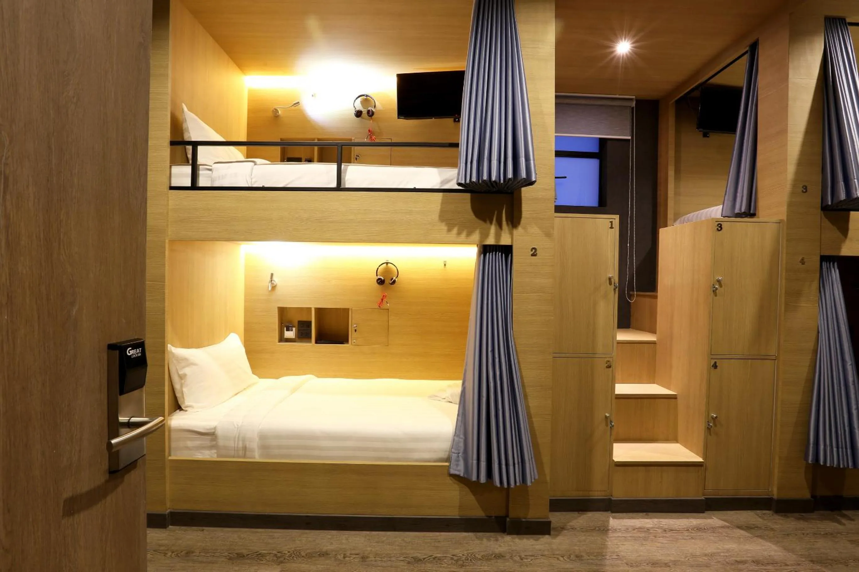 Bed in 4-Bed Mixed Dormitory Room in The Printing House Poshtel