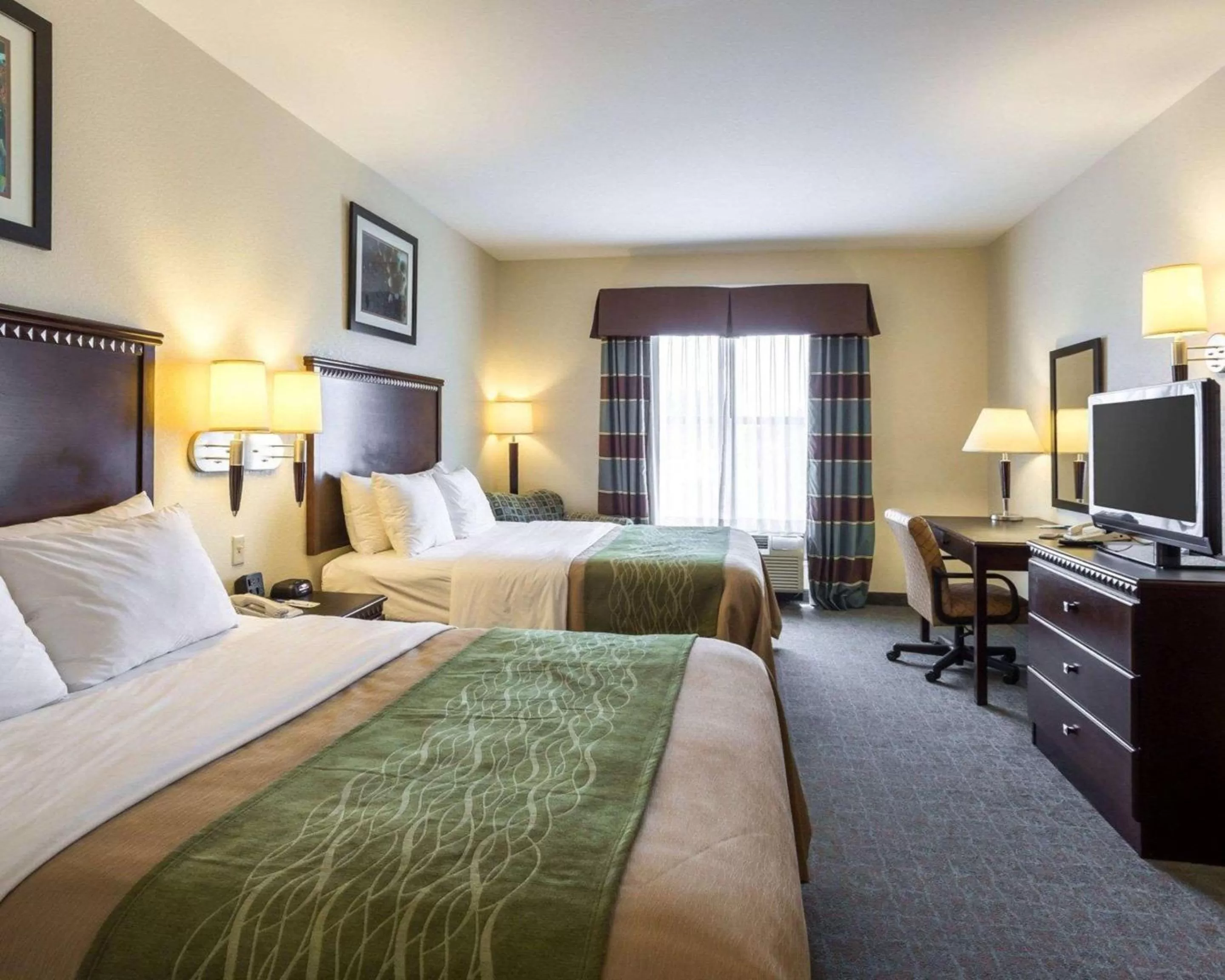 Queen Room with Two Queen Beds - Non-Smoking in Quality Inn Donaldsonville - Gonzales