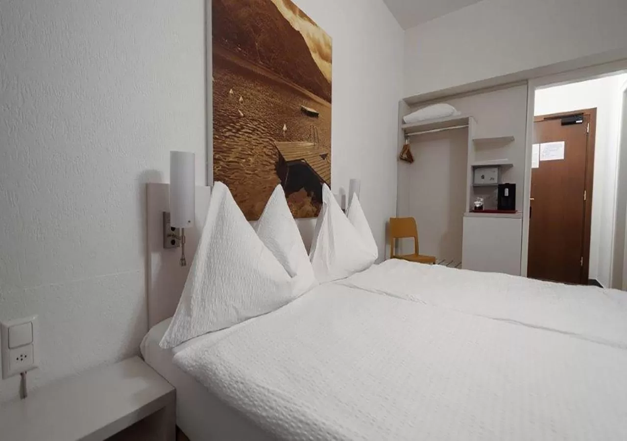 Economy Twin Room - single occupancy in Acquarello Swiss Quality Hotel