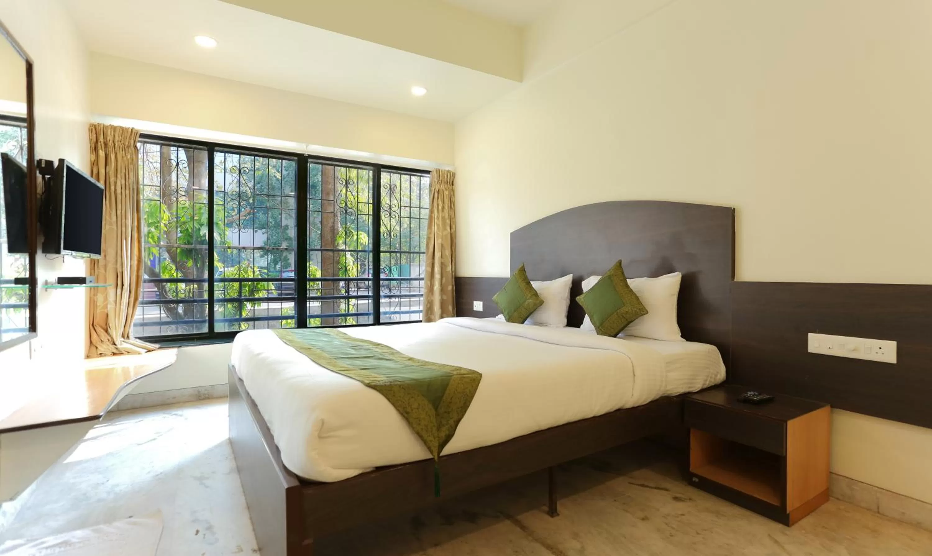 Standard Double or Twin Room - single occupancy in Itsy Hotels Hill View Ex