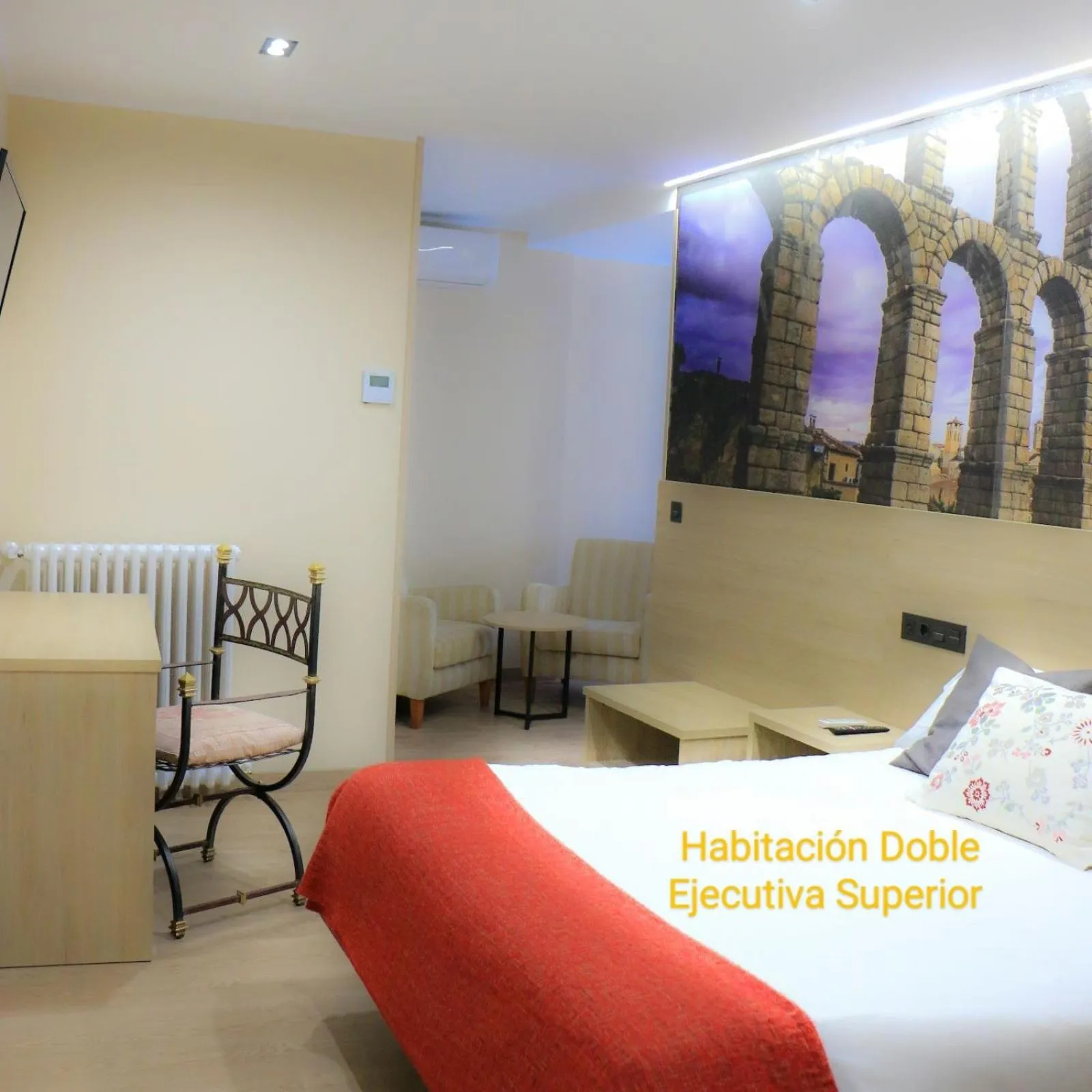 Executive Double Room in Hotel Venta Magullo