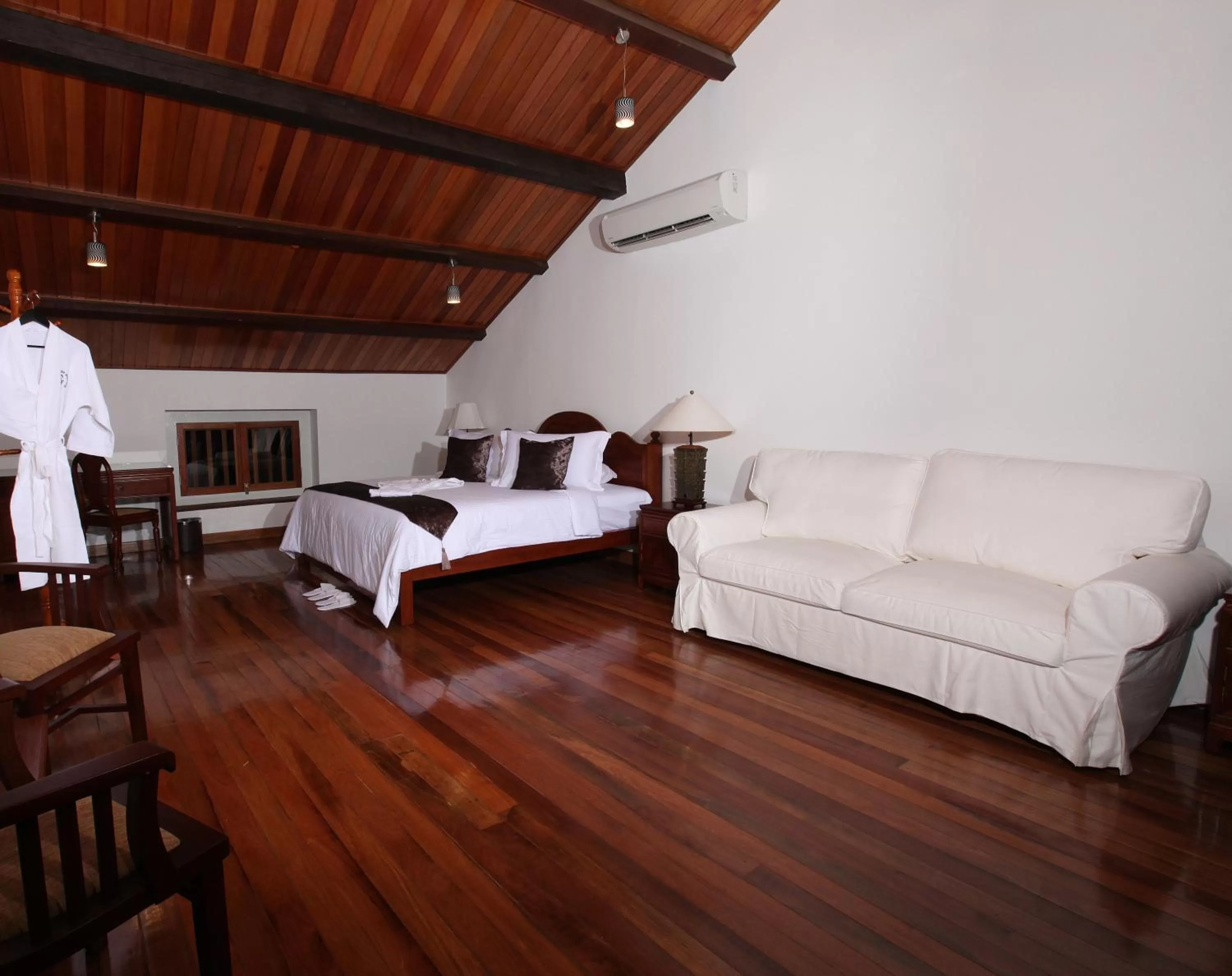 Exclusive Suite (Urban Town House - 164 feet from Hotel) in Gingerflower Boutique Hotel
