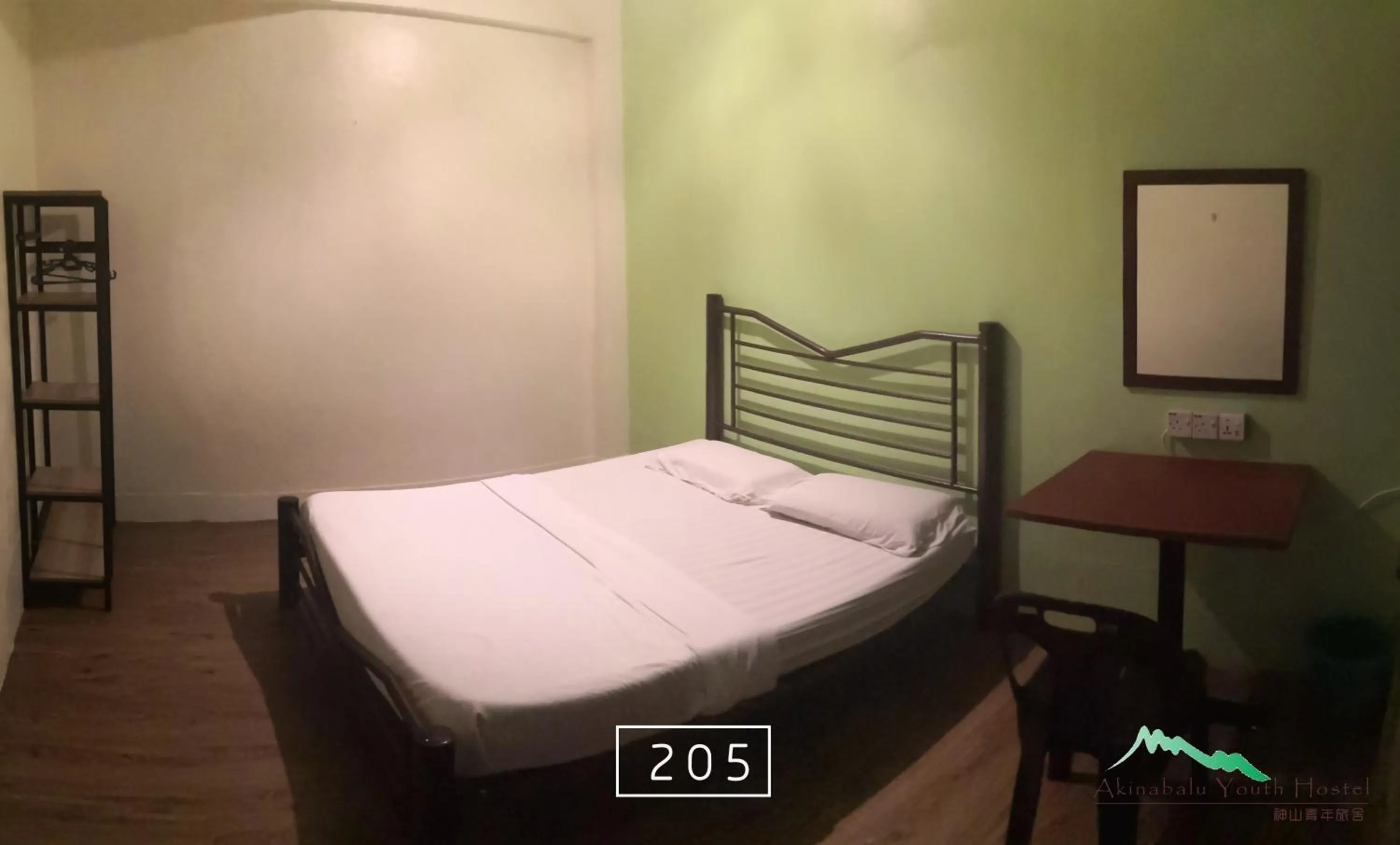 Standard Double Room with no View in Akinabalu Youth Hostel