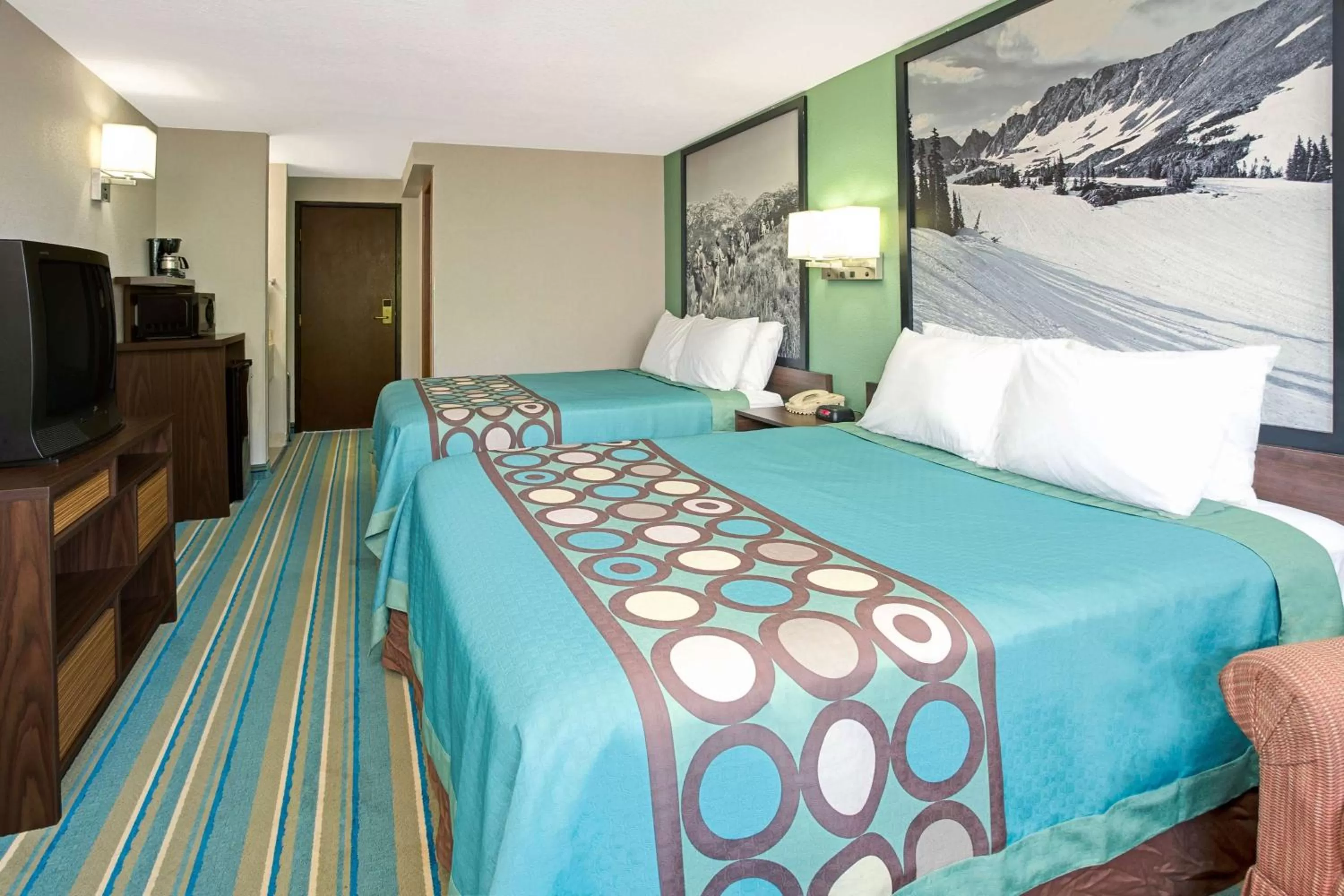 Queen Room with Two Queen Beds - Smoking in Super 8 by Wyndham Denver Stapleton