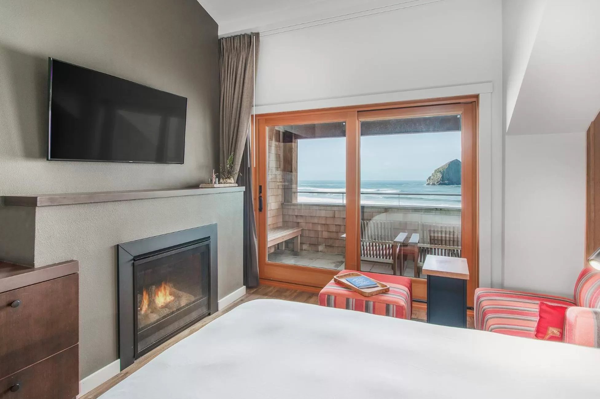 Two Queens Top Floor in Headlands Coastal Lodge & Spa
