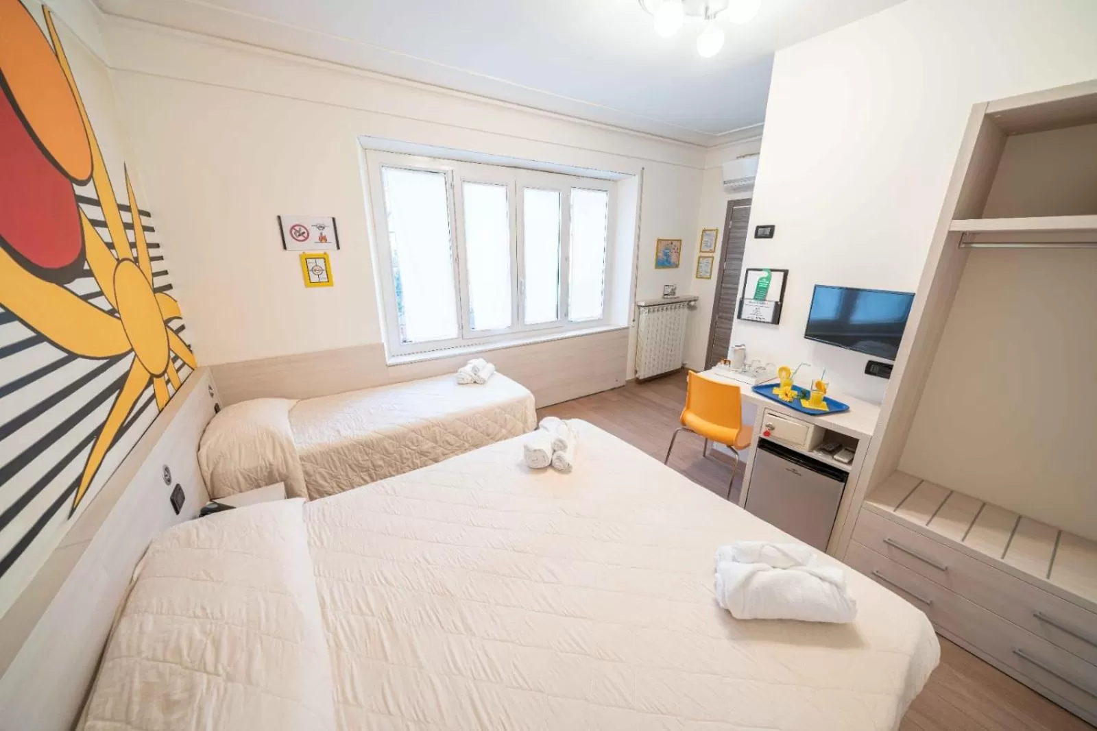 Triple Room in Hotel Cairoli