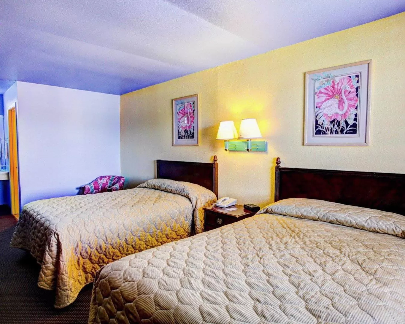 Double Room with Two Double Beds - Non-Smoking in Nites Inn